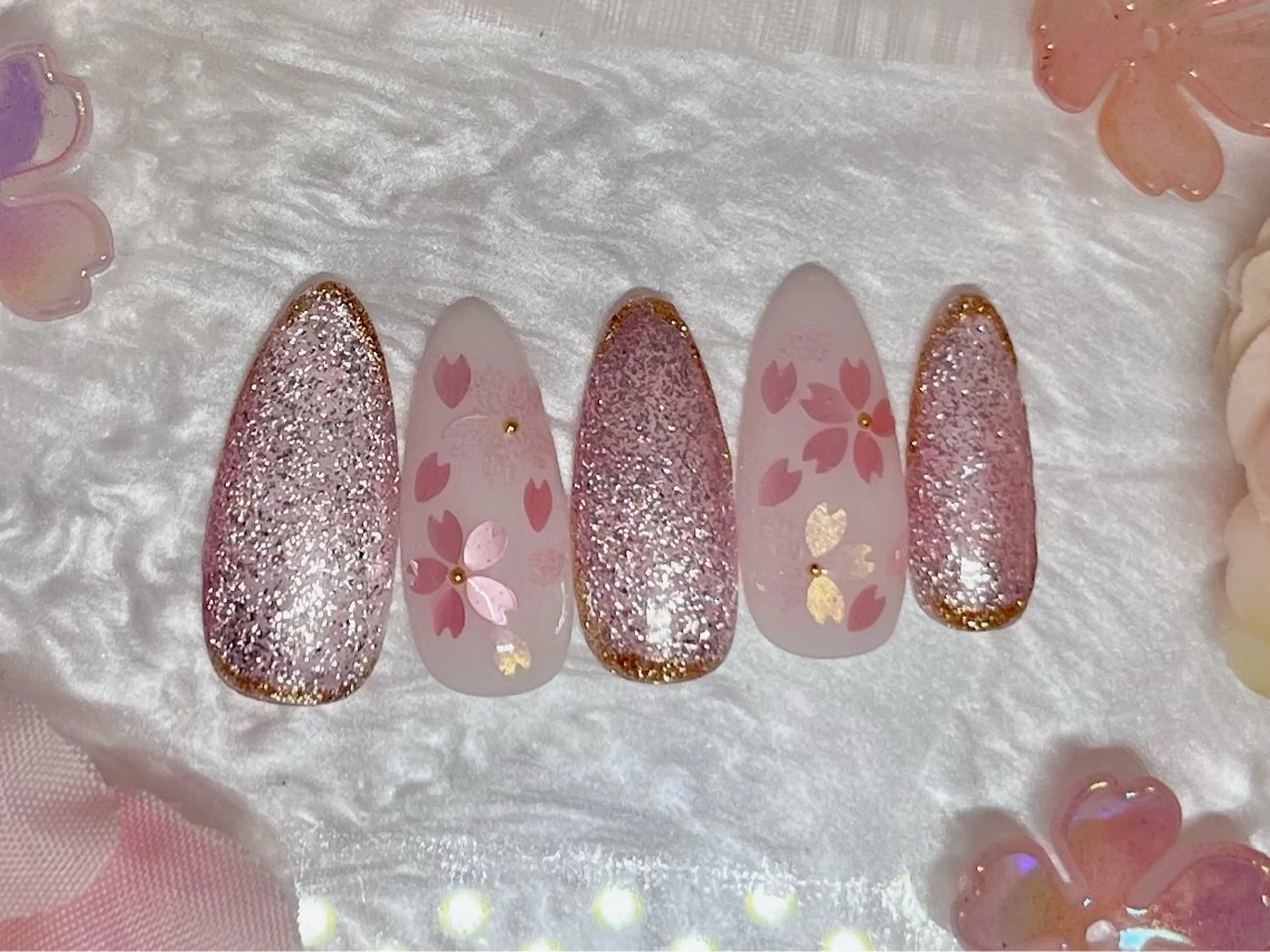 ネイル ガーリー RIKA@salon newsproutのネイルデザイン