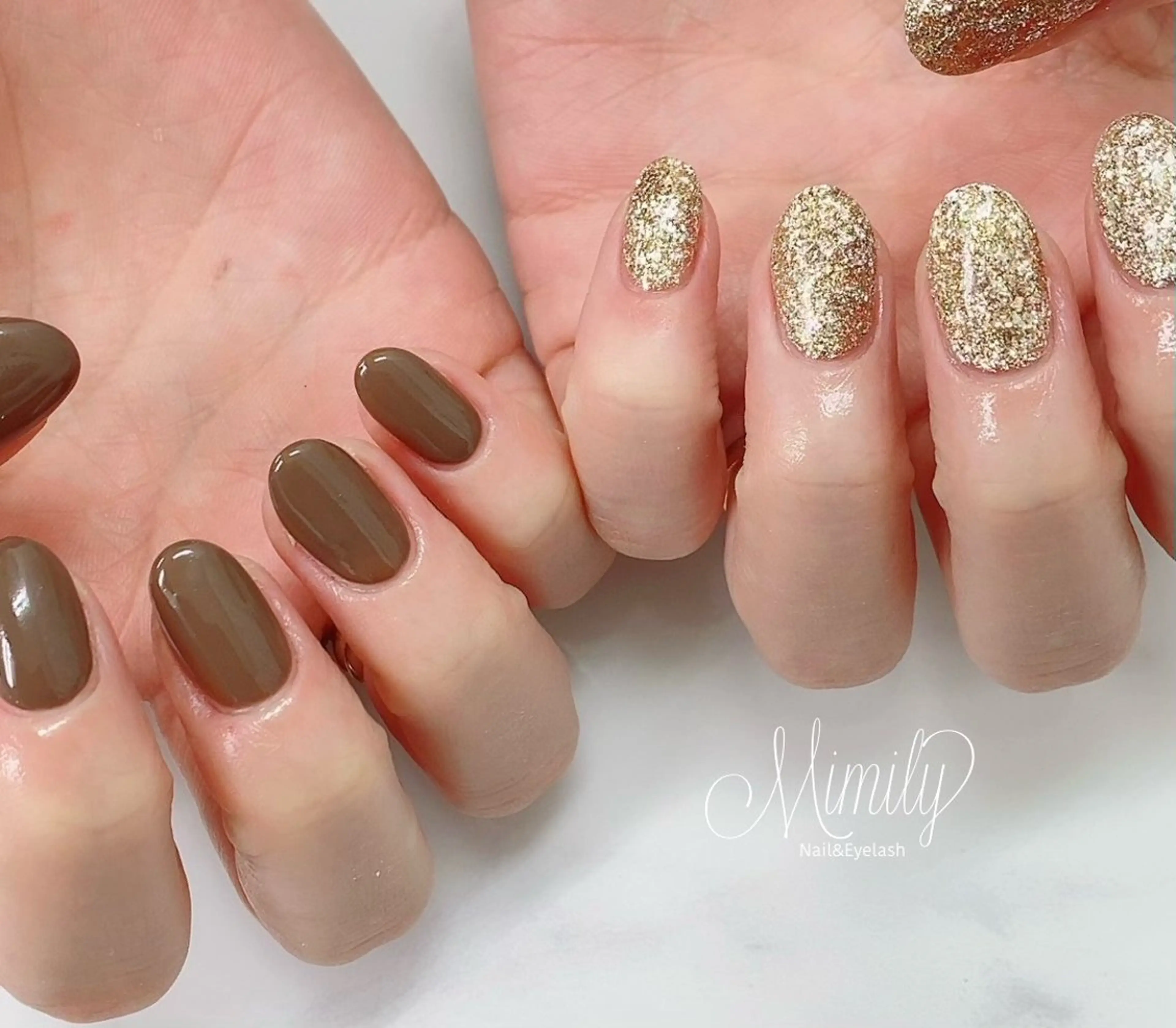 【ハンドモデル様】ワンカラー/ラメ・カラーグラデーションの写真