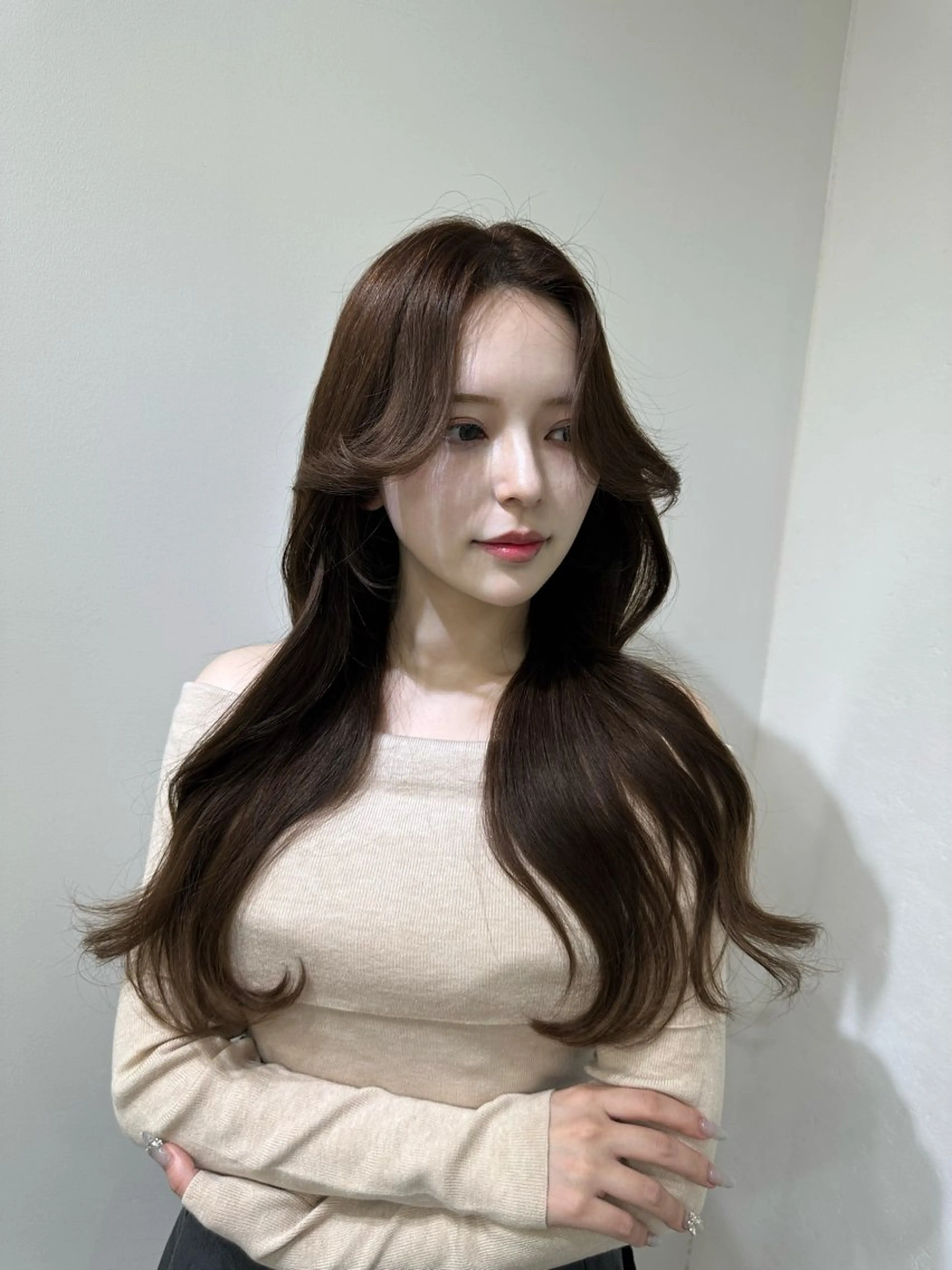 ロング カラー カット ヘアカラー トリートメント 艶髪レイヤー顔周り グレージュ添田晃基のヘアスタイル