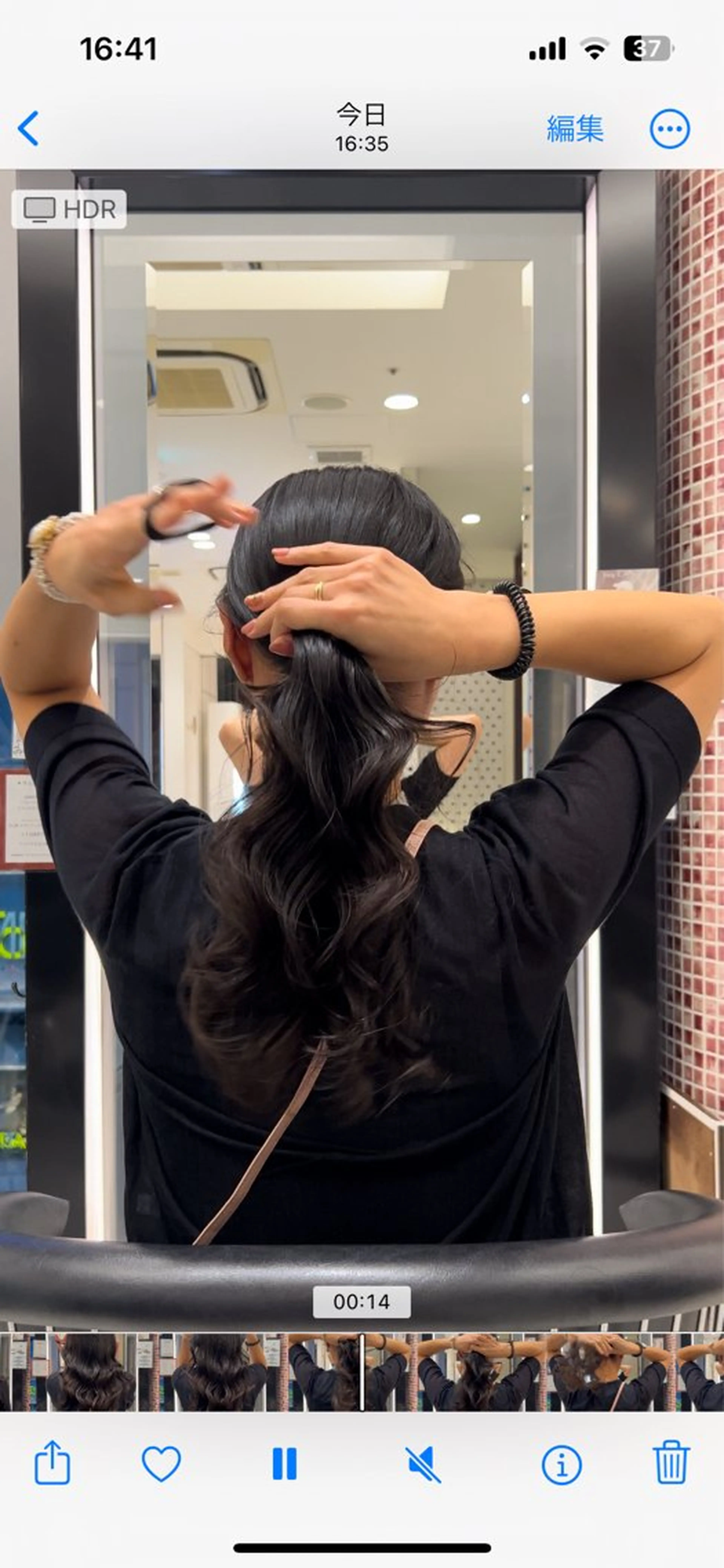 セミロング パーマ カット パーマ コテ巻き風パーマ✨ 韓国ヘア🤎近下菜央のヘアスタイル