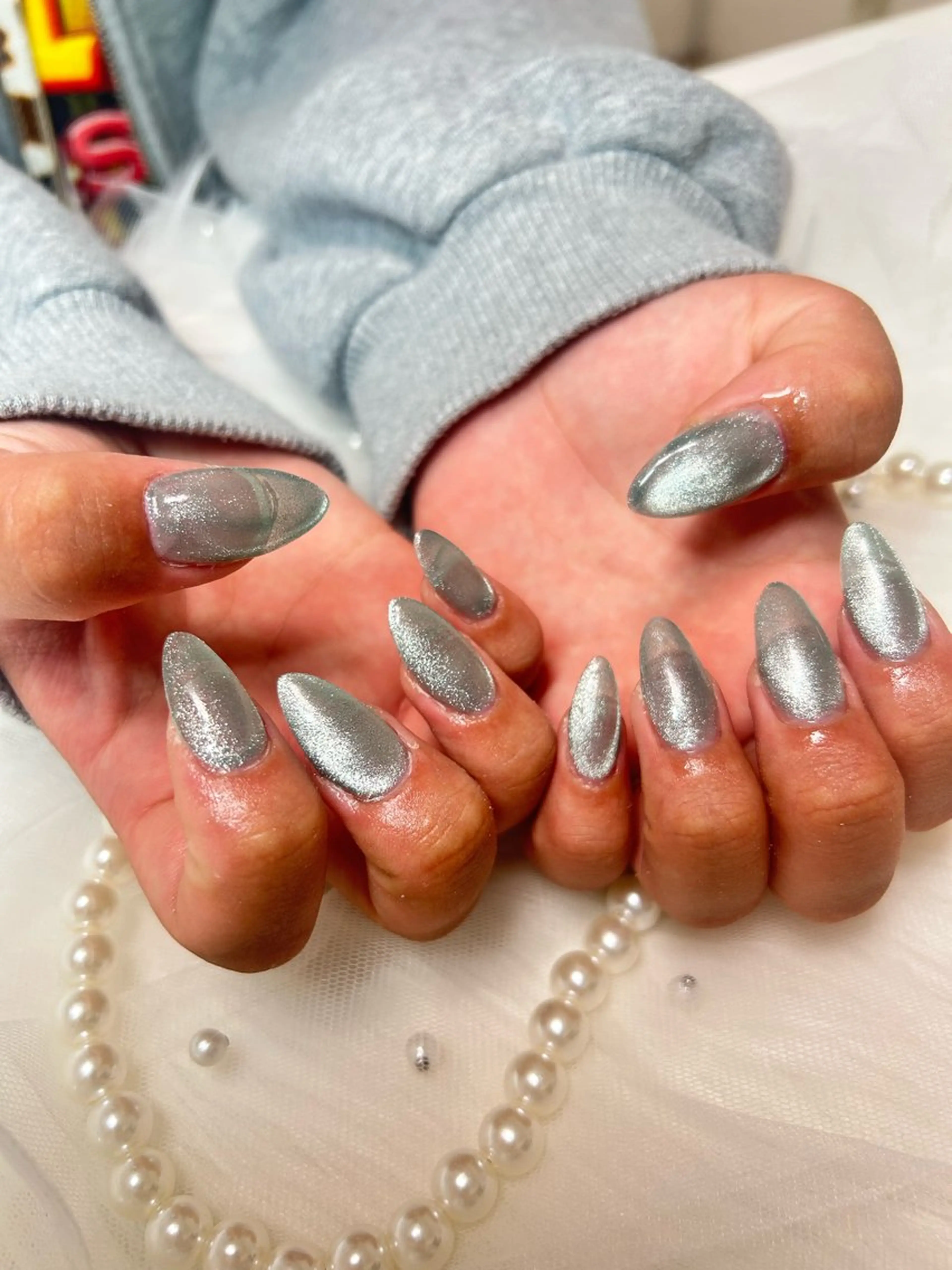 ネイル 長さ出し マグネットネイル マグネットワンカラー ワンカラーネイル ネイルチップ フォルビチローロ所属・moritou harunaのネイルデザイン