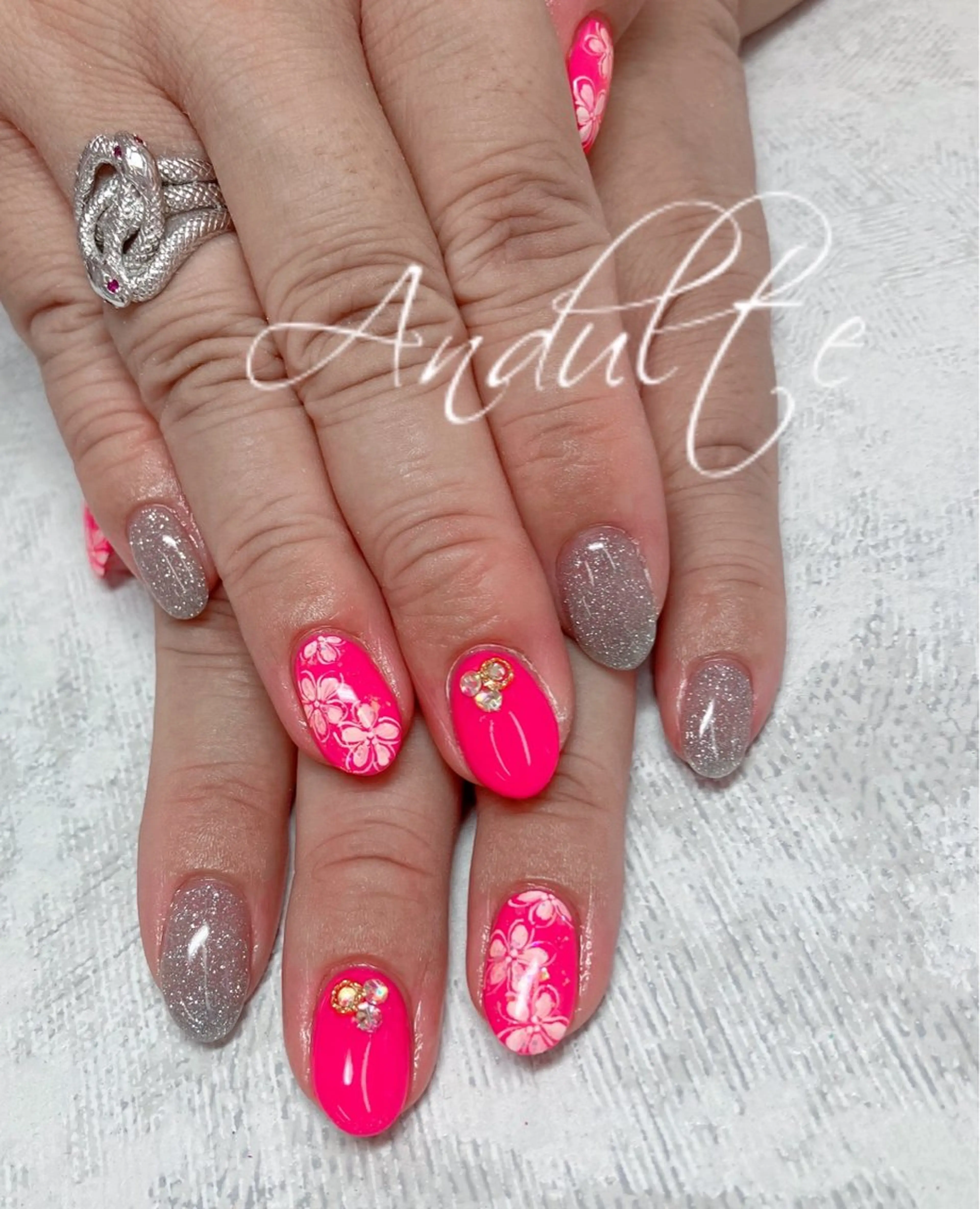 ネイル ハンドネイル andulte MAIのネイルデザイン