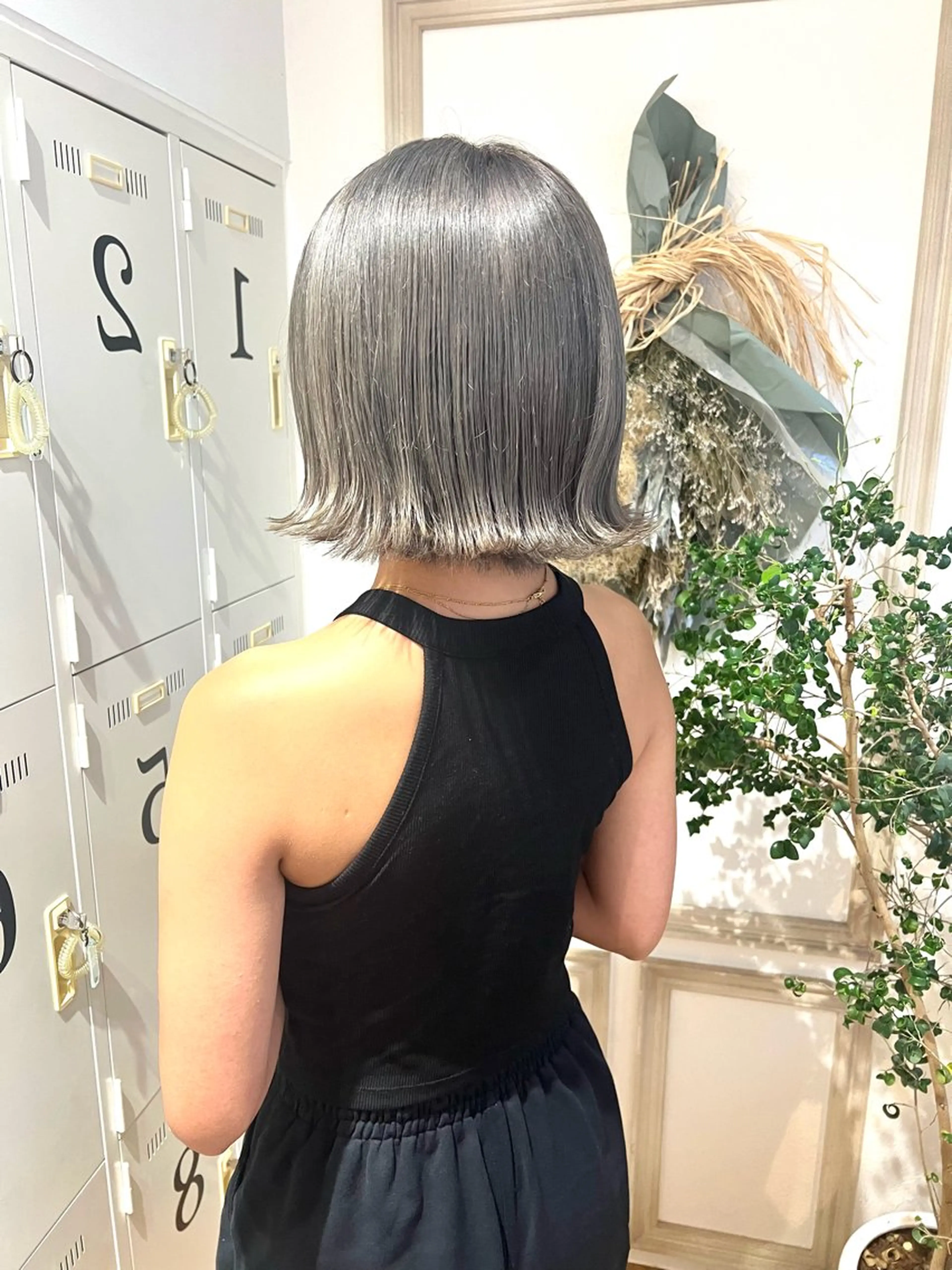 【ツヤ感カラー】🤍+ojjiotto8トリートメント⭐超音波アイロンを用いて髪の内部から集中補修なめらかな指通りに💛の写真