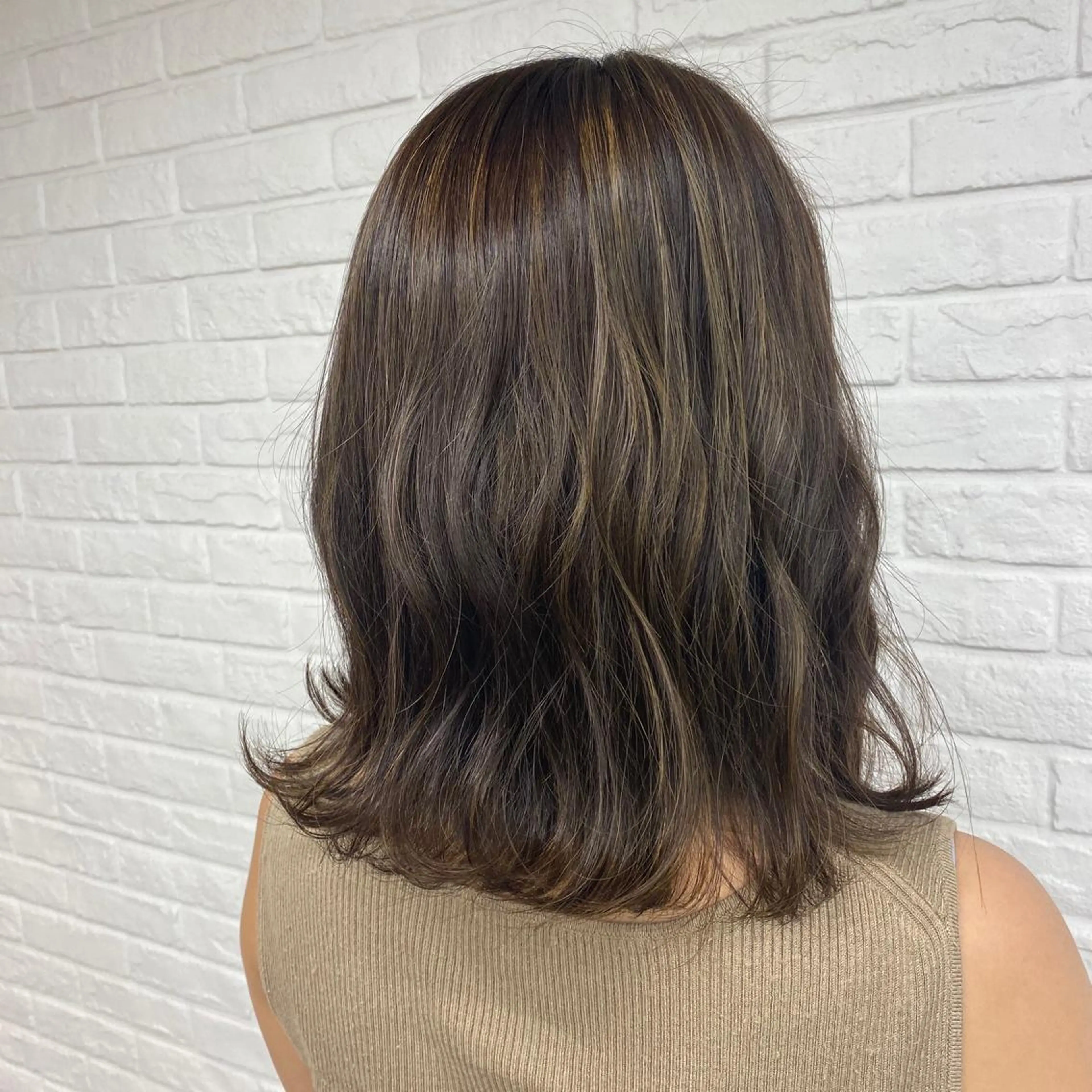 ミディアム カラー ヘアアレンジ 平川 夏海のヘアスタイル