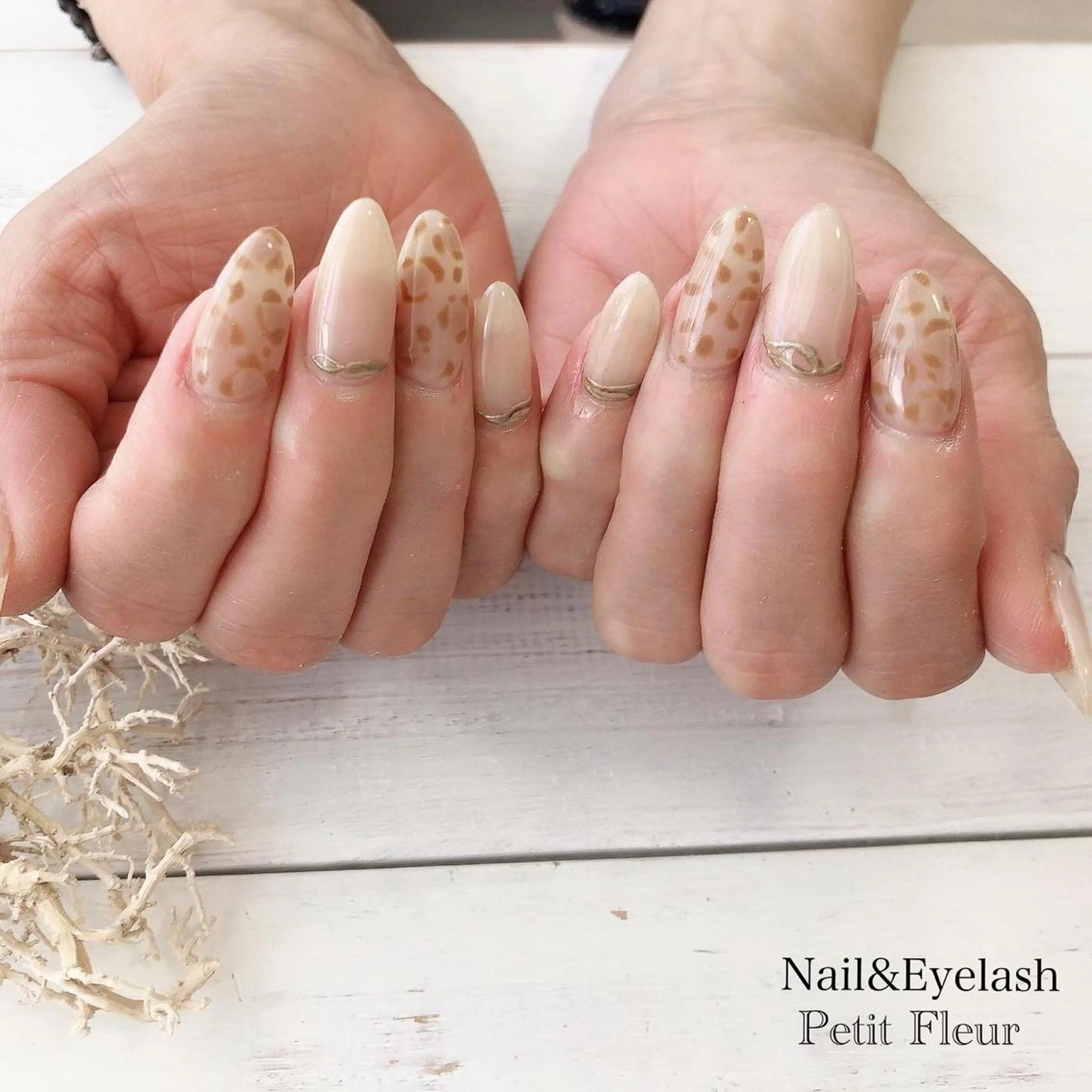 ネイル Petit Fleur所属・青柳 亜梨奈のマツエク・マツパデザイン