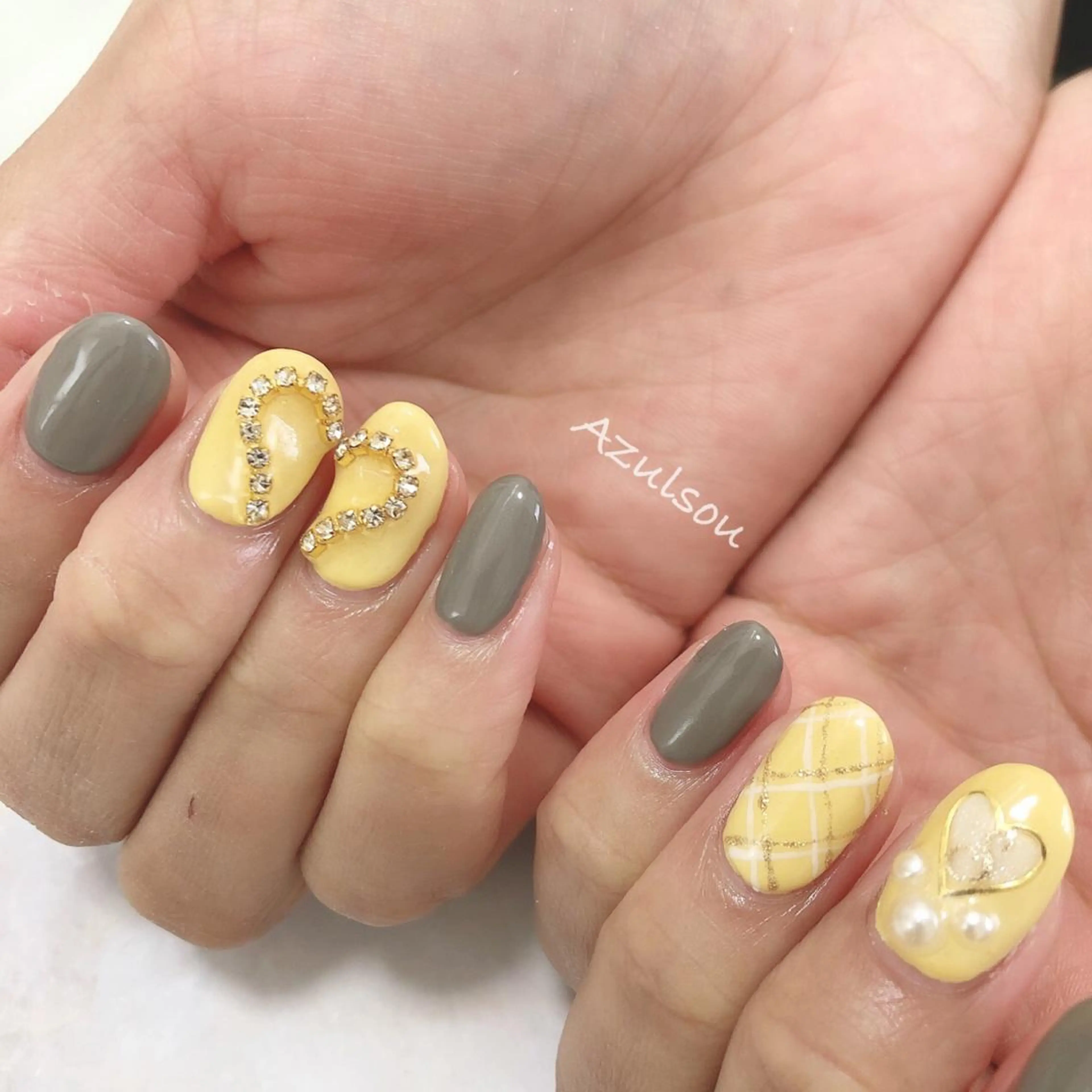 ネイル ジェルネイル ハート 韓国ネイル ミラーネイル 持ち込み Azulsou 廣川愛のネイルデザイン