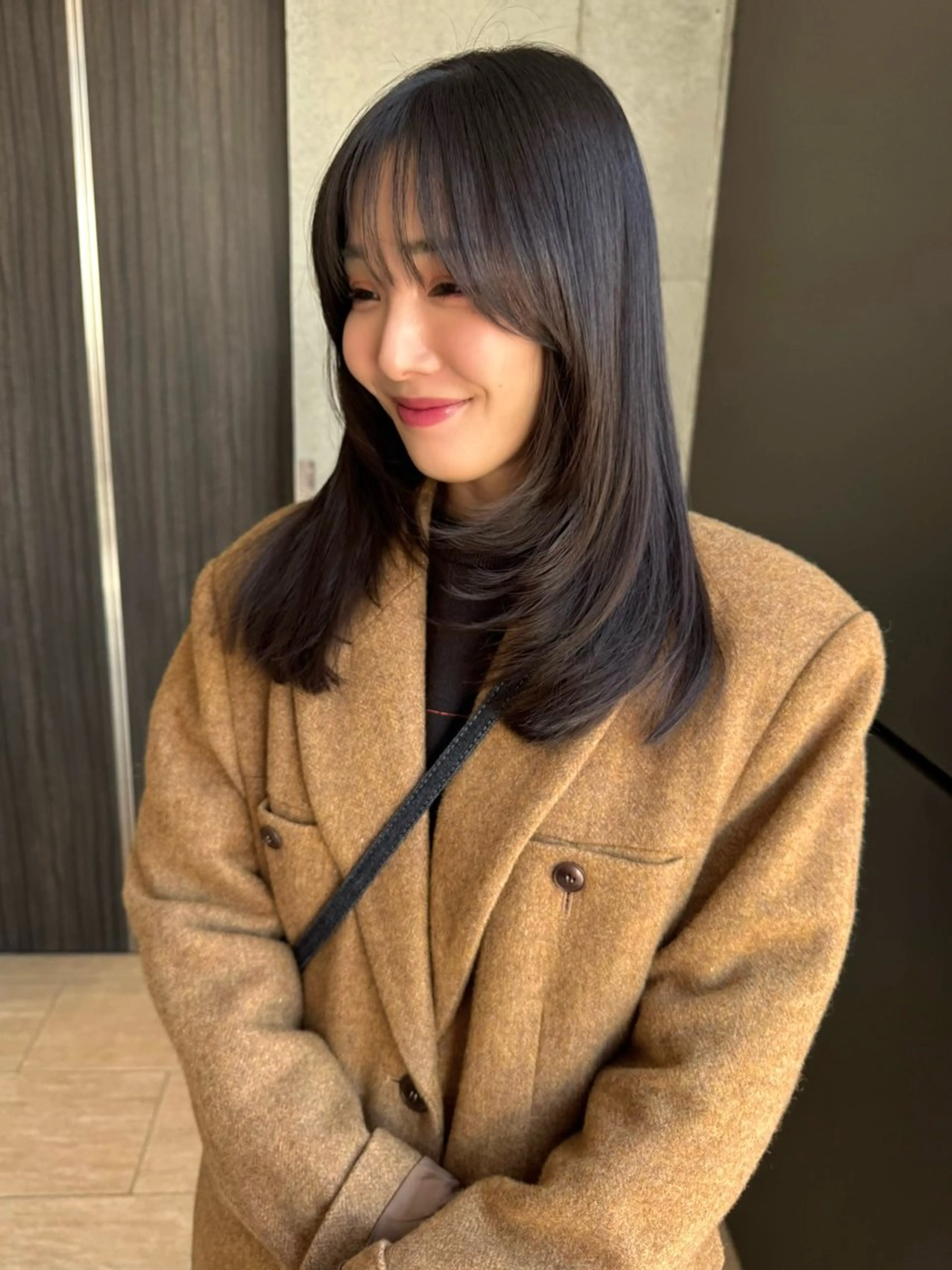 ミディアム レイヤーカット カット トリートメント umu.［韓国ヘア /レイヤーカット］のヘアスタイル