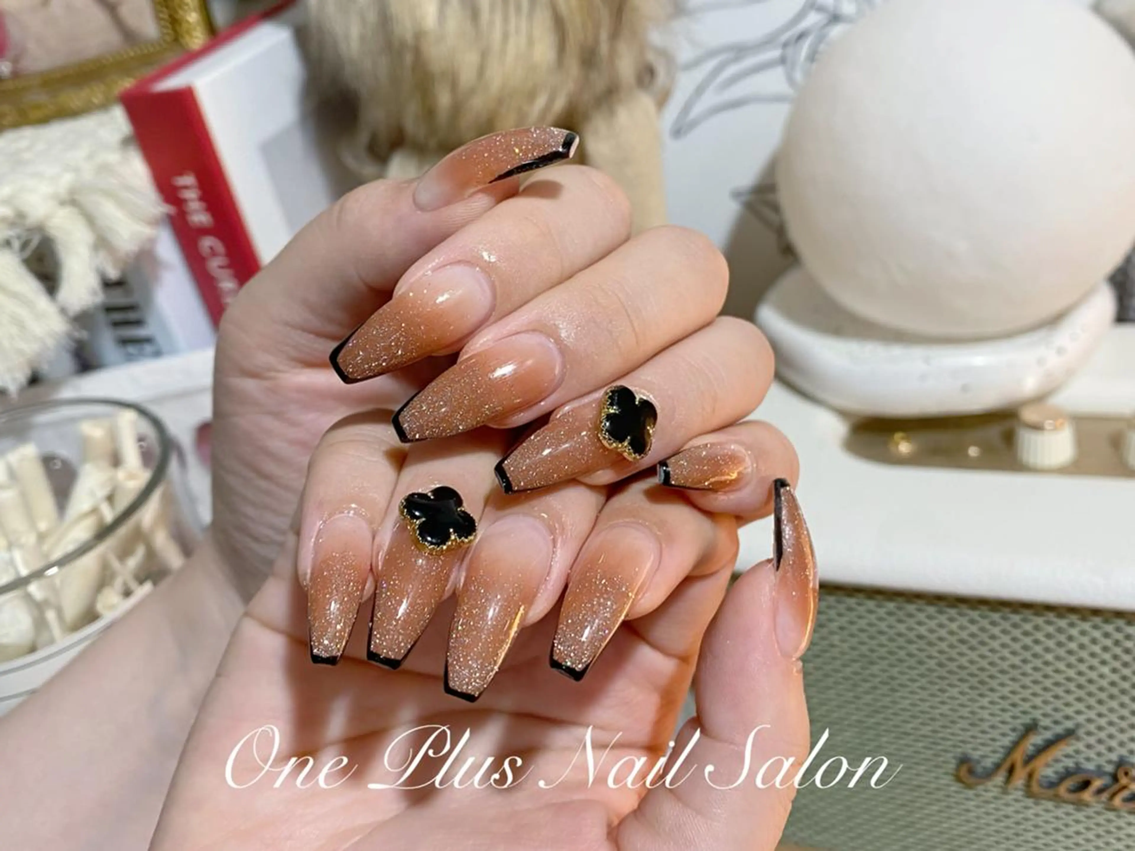 ネイル One Plus Nail Salonのネイルデザイン