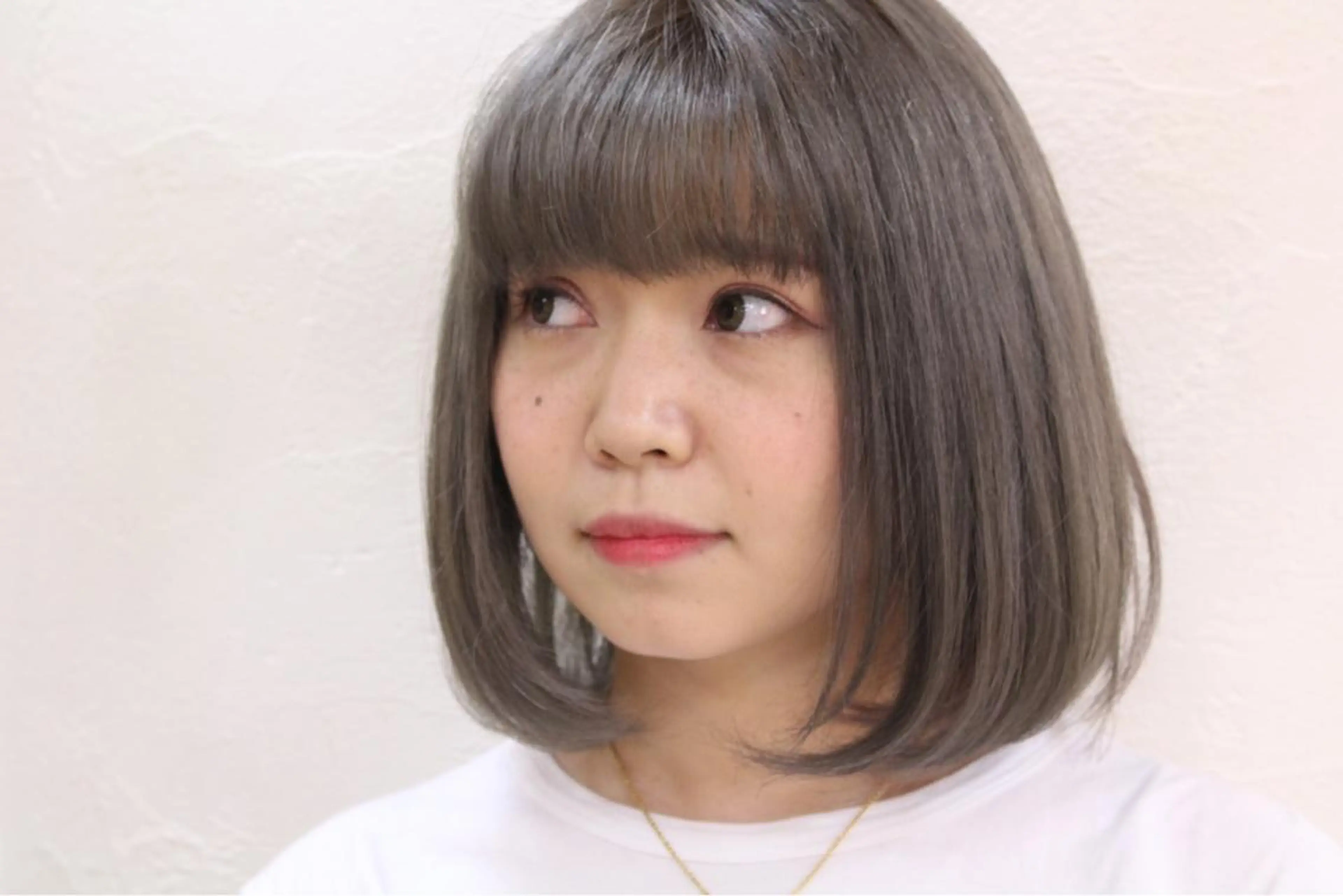 ミディアム カラー ブリーチ ケアブリーチ 透明感カラー ポ コのヘアスタイル