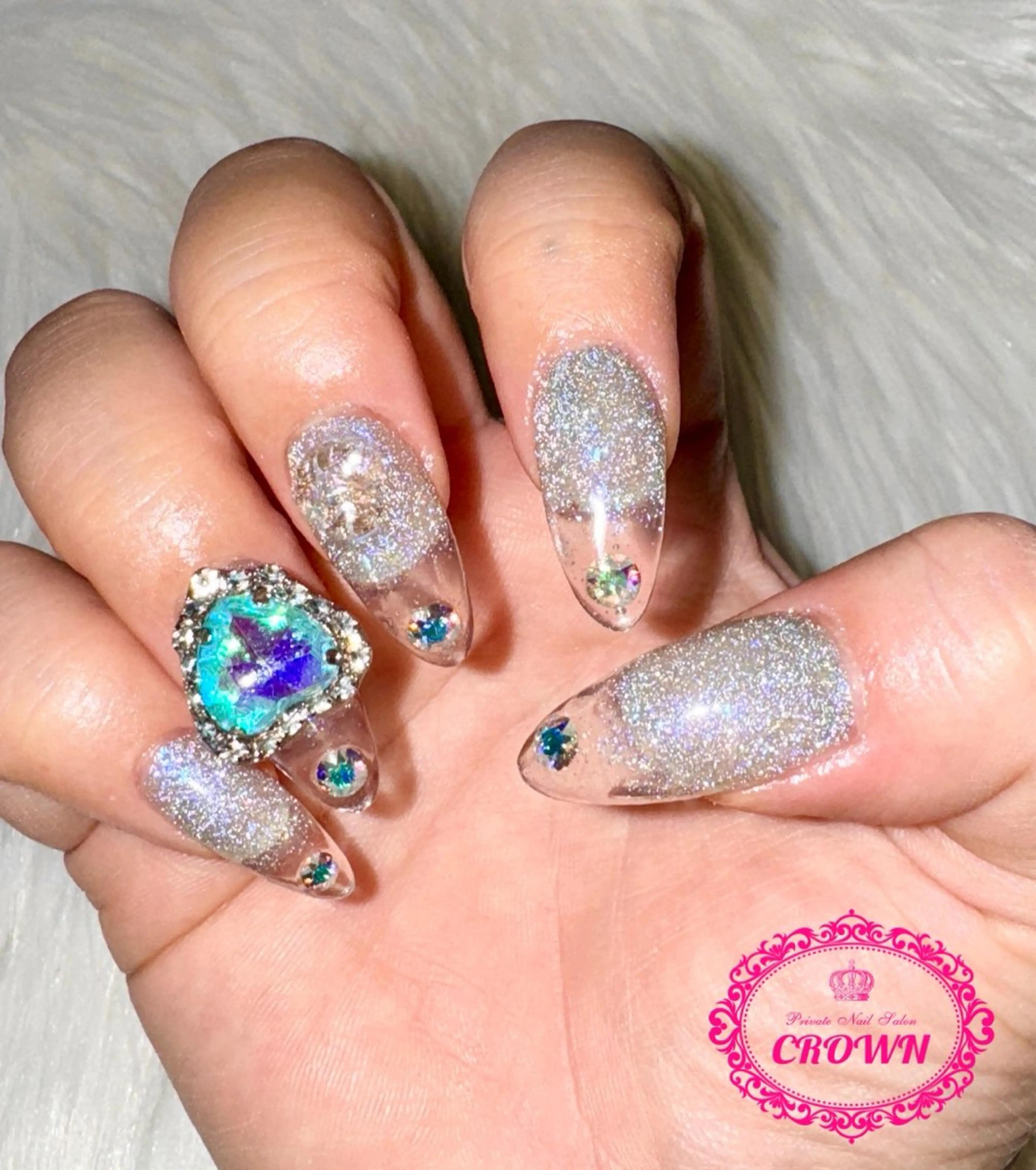 ネイル CROWN プライベートサロンのネイルデザイン