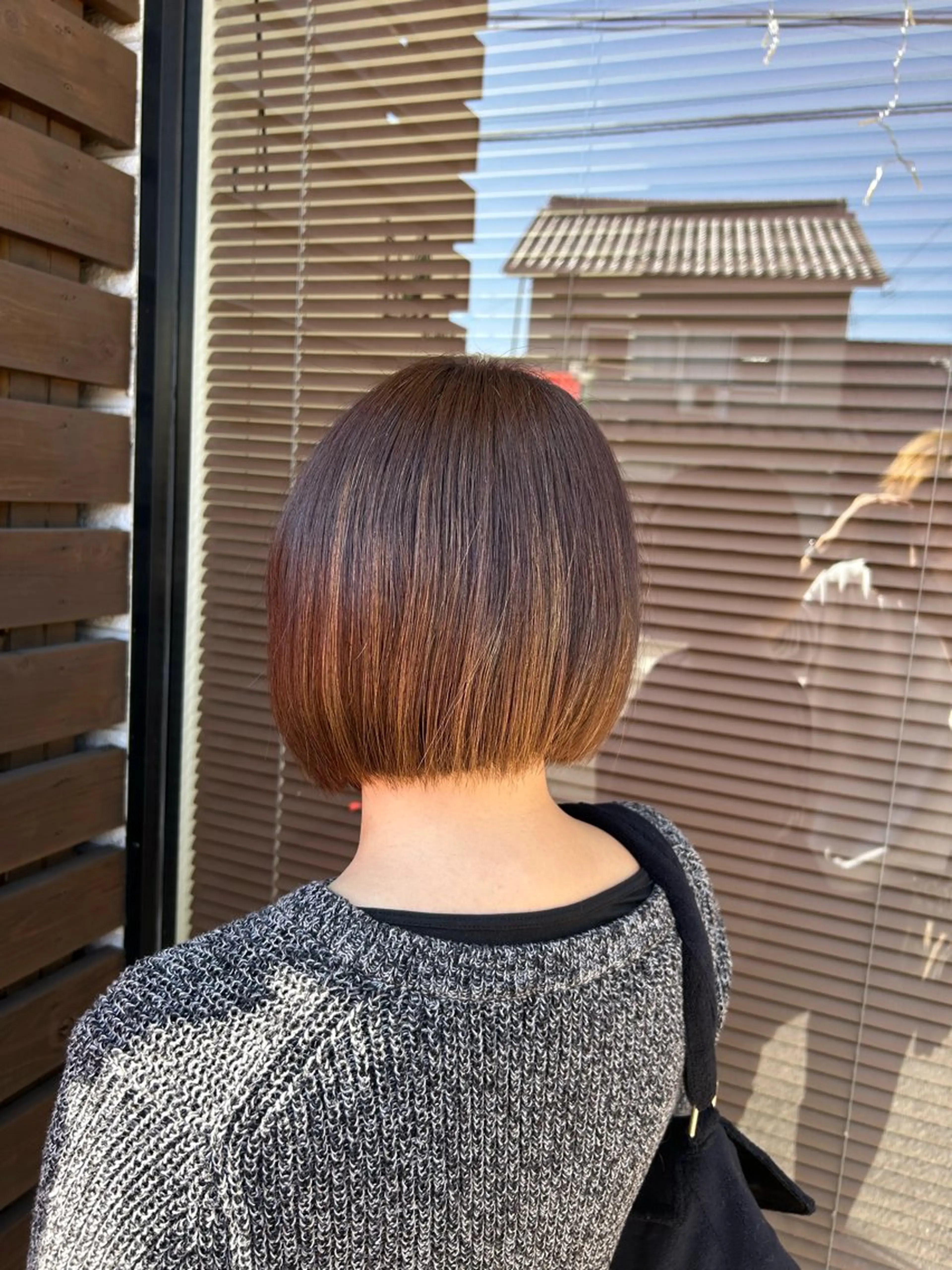 ショート カット ヘアカラー トリートメント ボブ/切りっぱなし/ 艶カラー/吉川清保のヘアスタイル