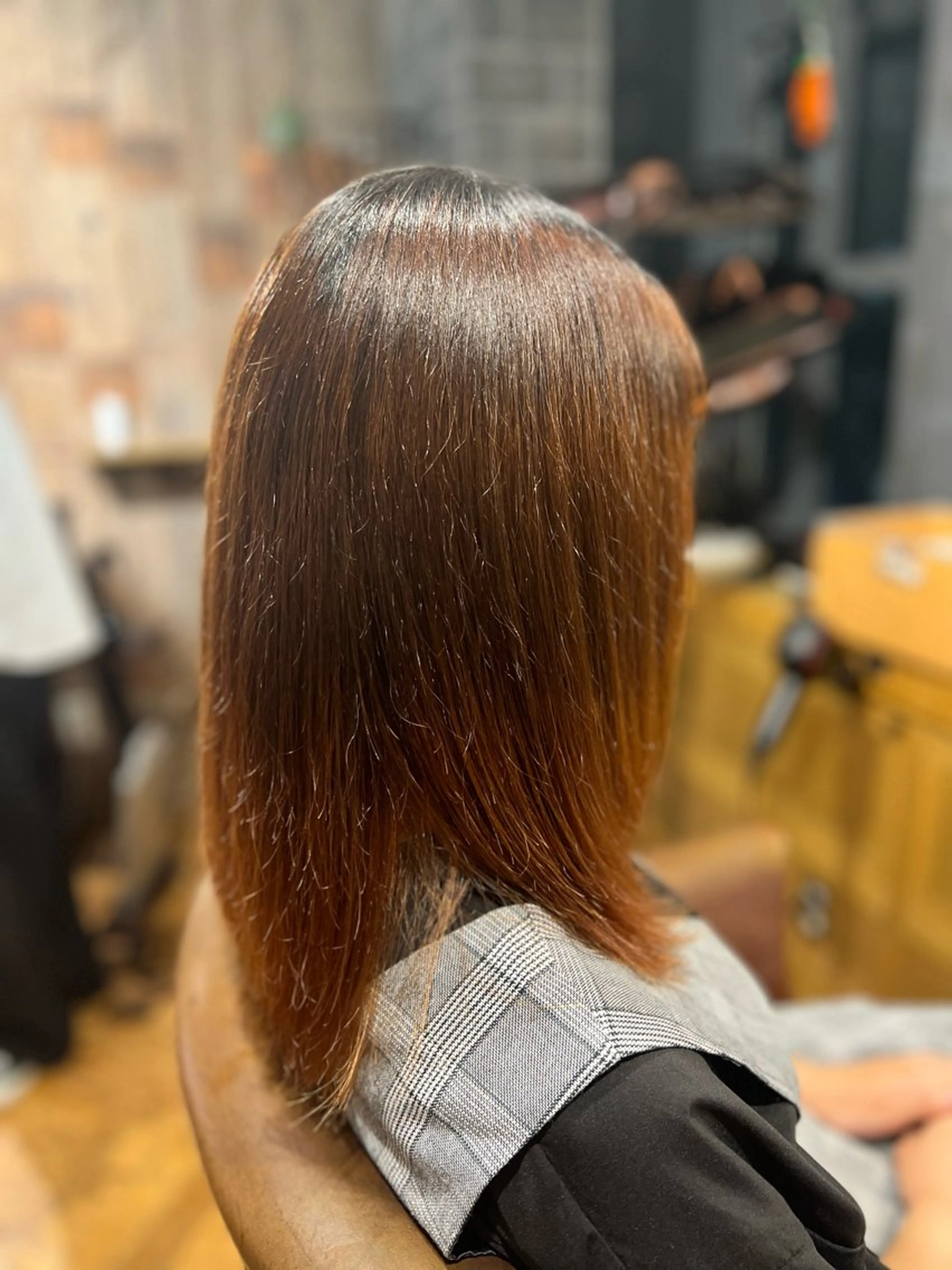 セミロング 佐々木 あやのヘアスタイル