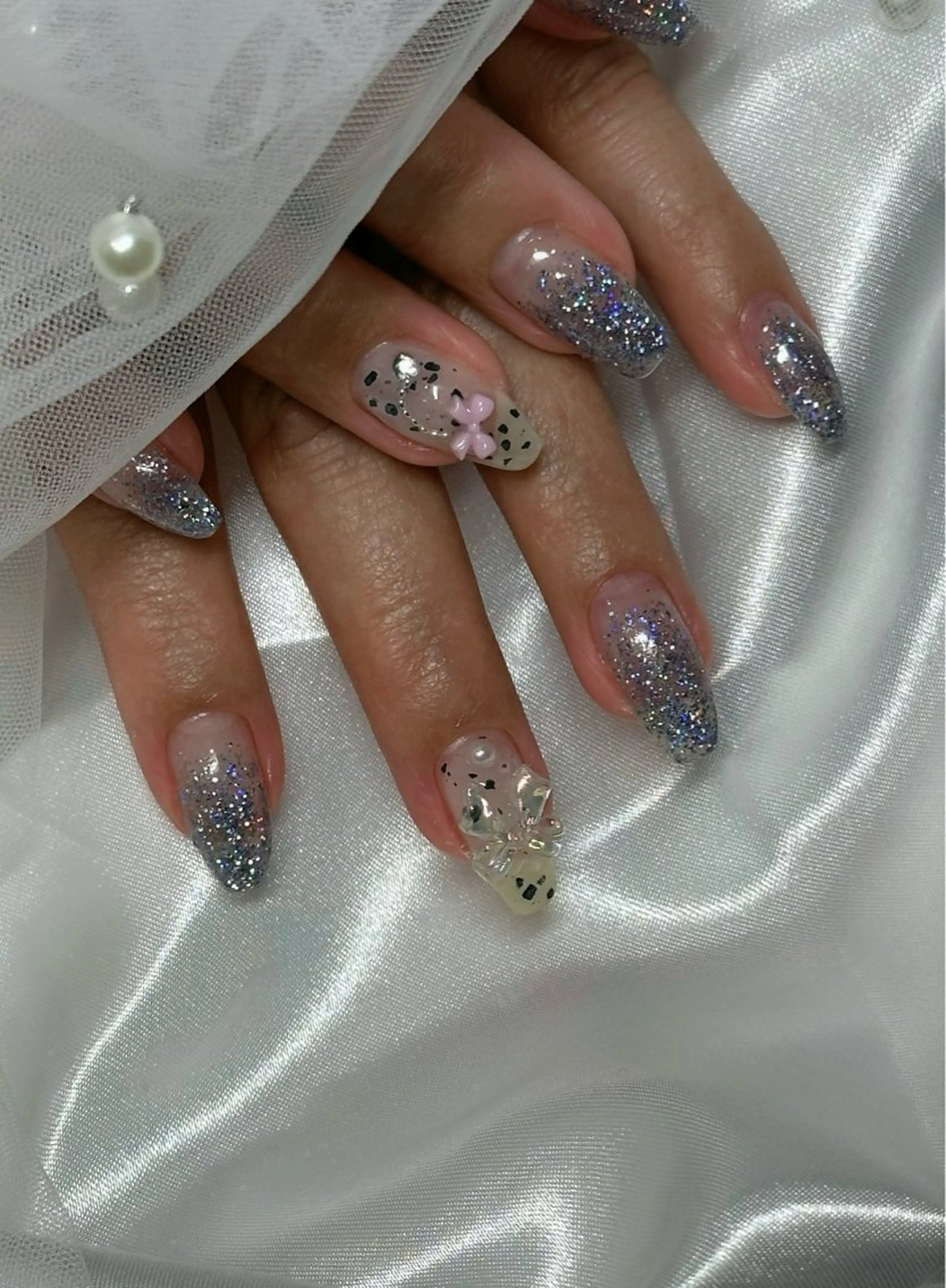 ネイル ラメ(グリッター) ラメグラデーション ワンカラーネイル Sei|京橋| Handモデル🩷のネイルデザイン