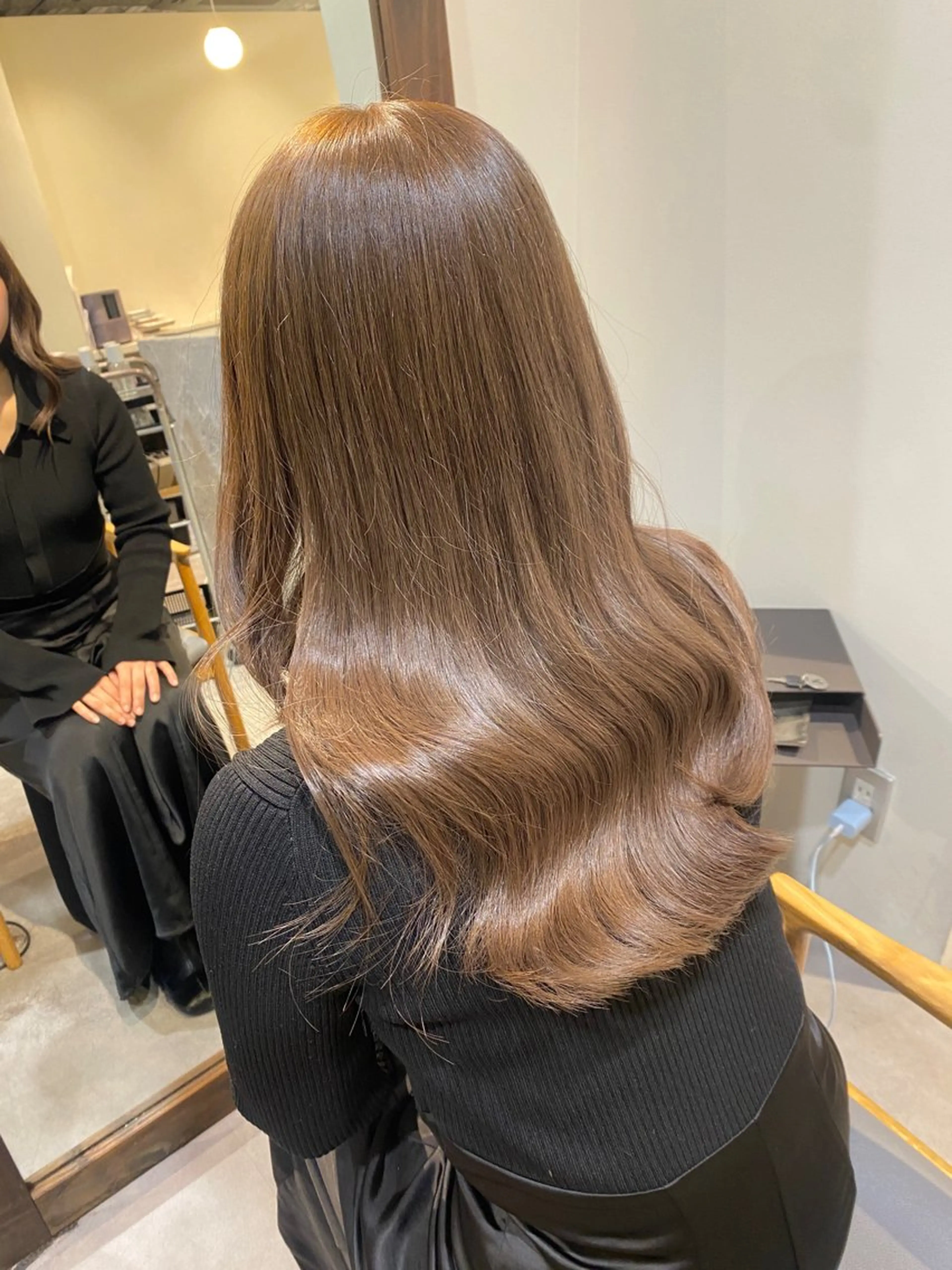 セミロング カラー 当日予約大歓迎💗 依田瑞希のヘアスタイル