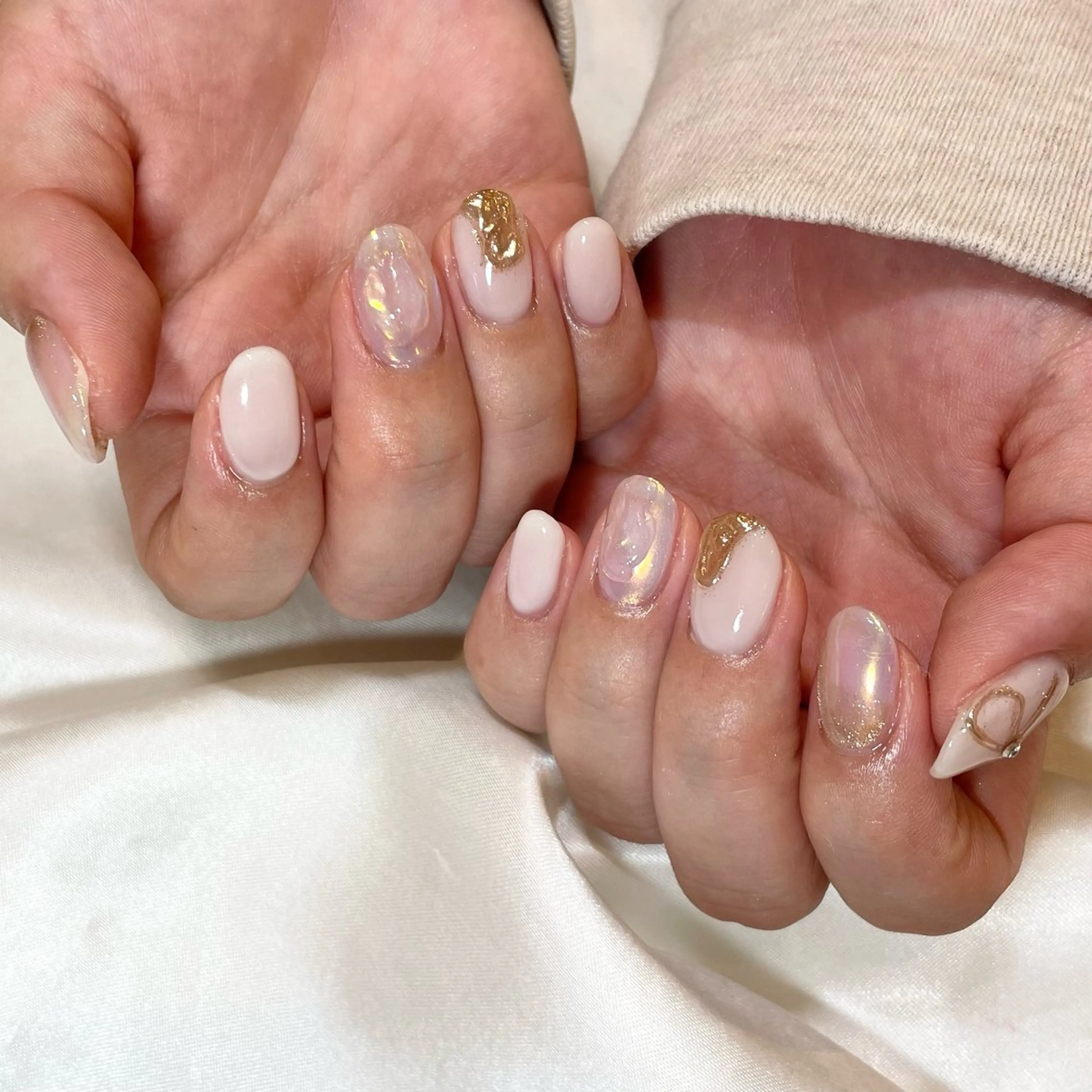 ネイル オーロラネイル ニュアンスネイル ハンドネイル ui nailのネイルデザイン