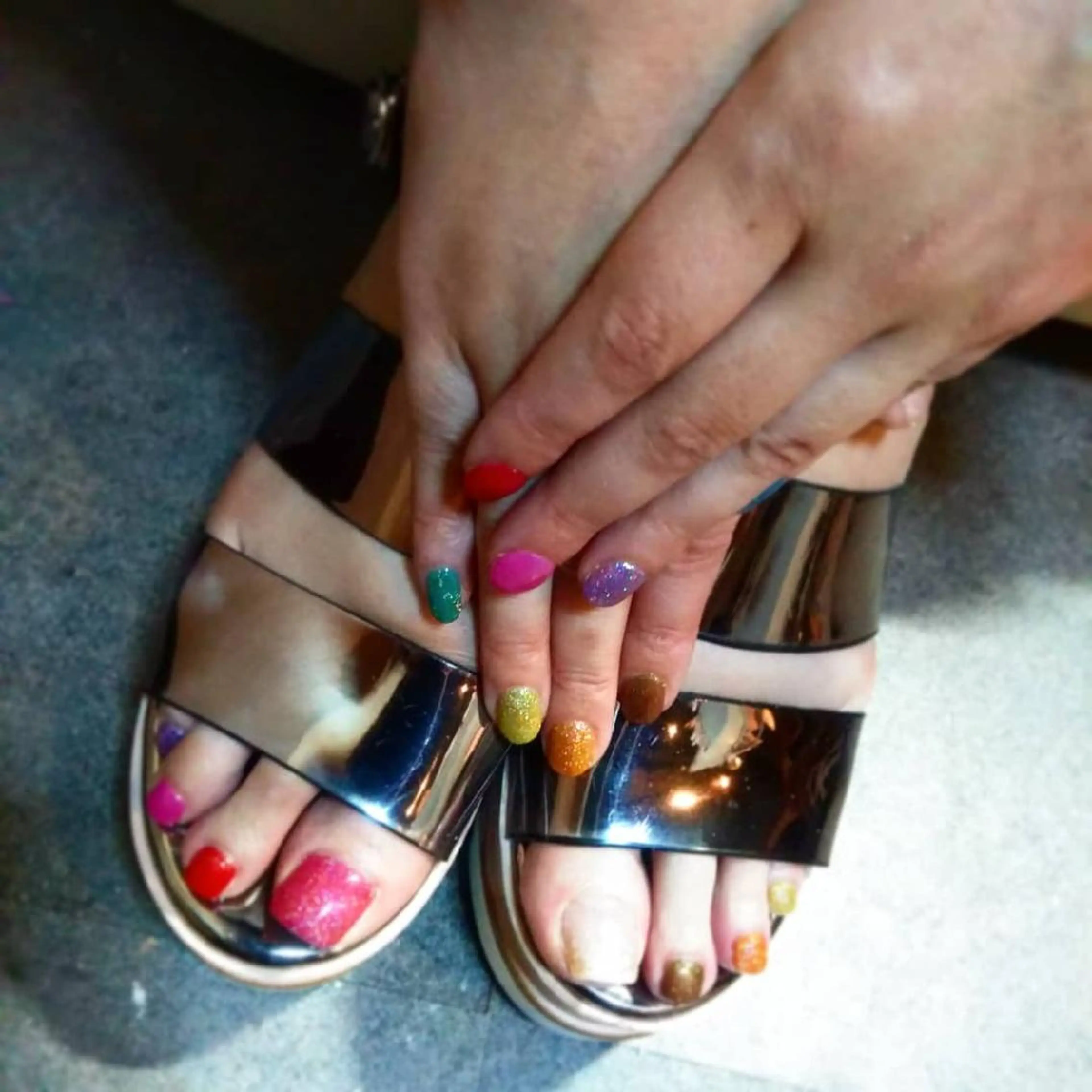 ネイル フットネイル グラデーション ワンカラーネイル lyly.nail所属・lylynail YUUKAのネイルデザイン