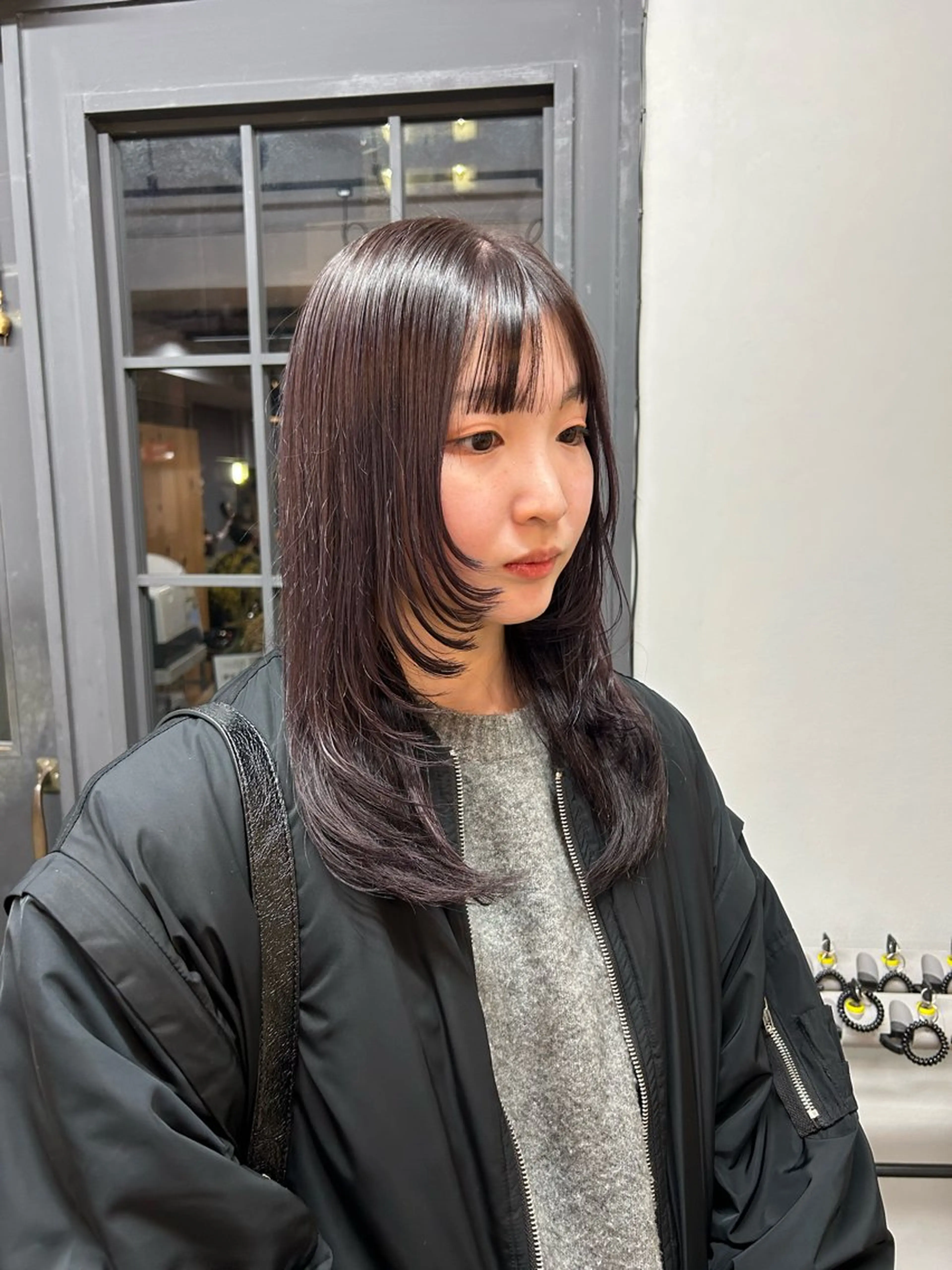 セミロング カラー ブラウンカラー パープルカラー パープルブラウン カット ヘアカラー ROCCOeast Rukaのヘアスタイル