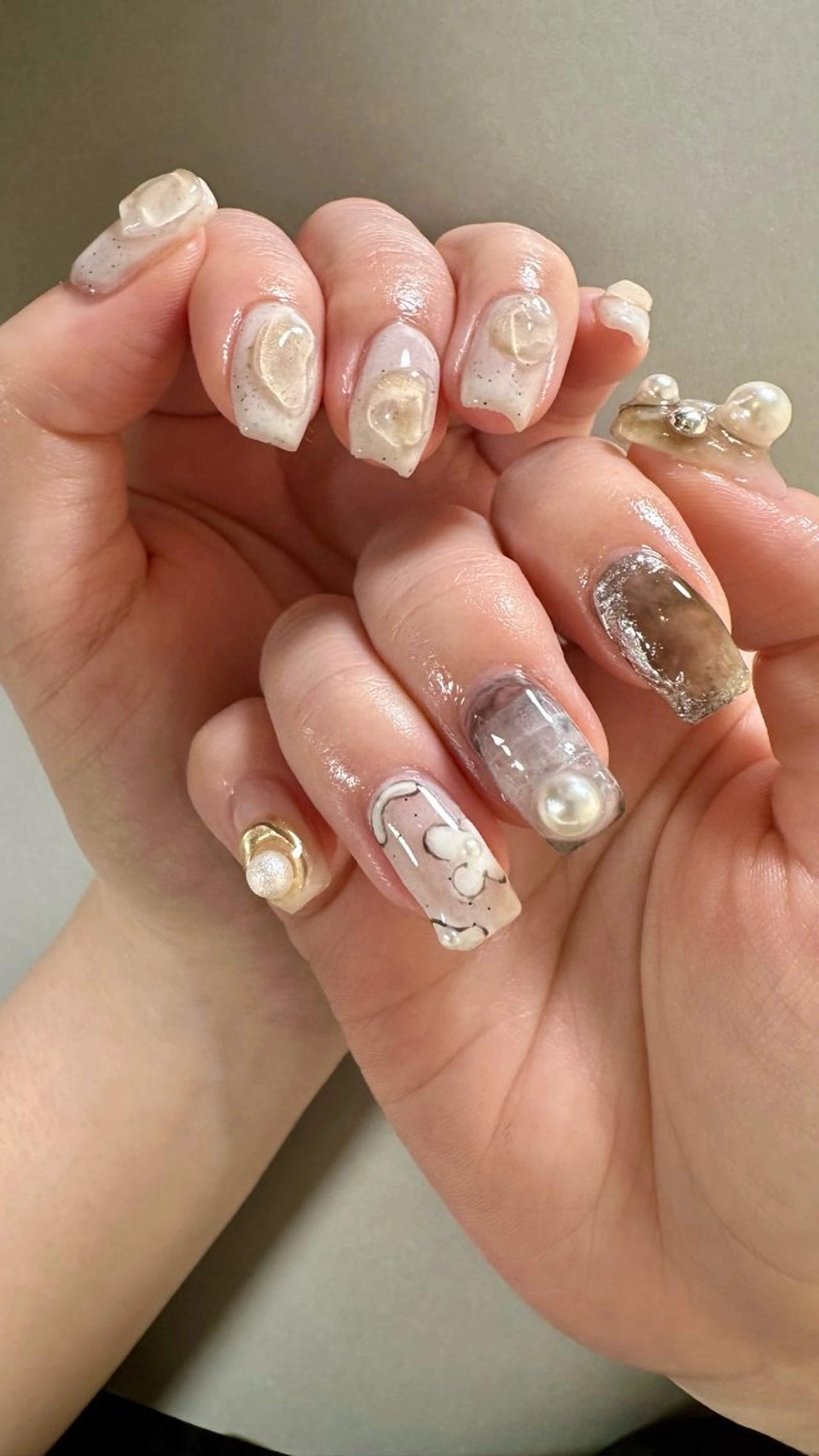 ネイル ニュアンスネイル ハンドネイル ハンドケア Atelier Ariのネイルデザイン