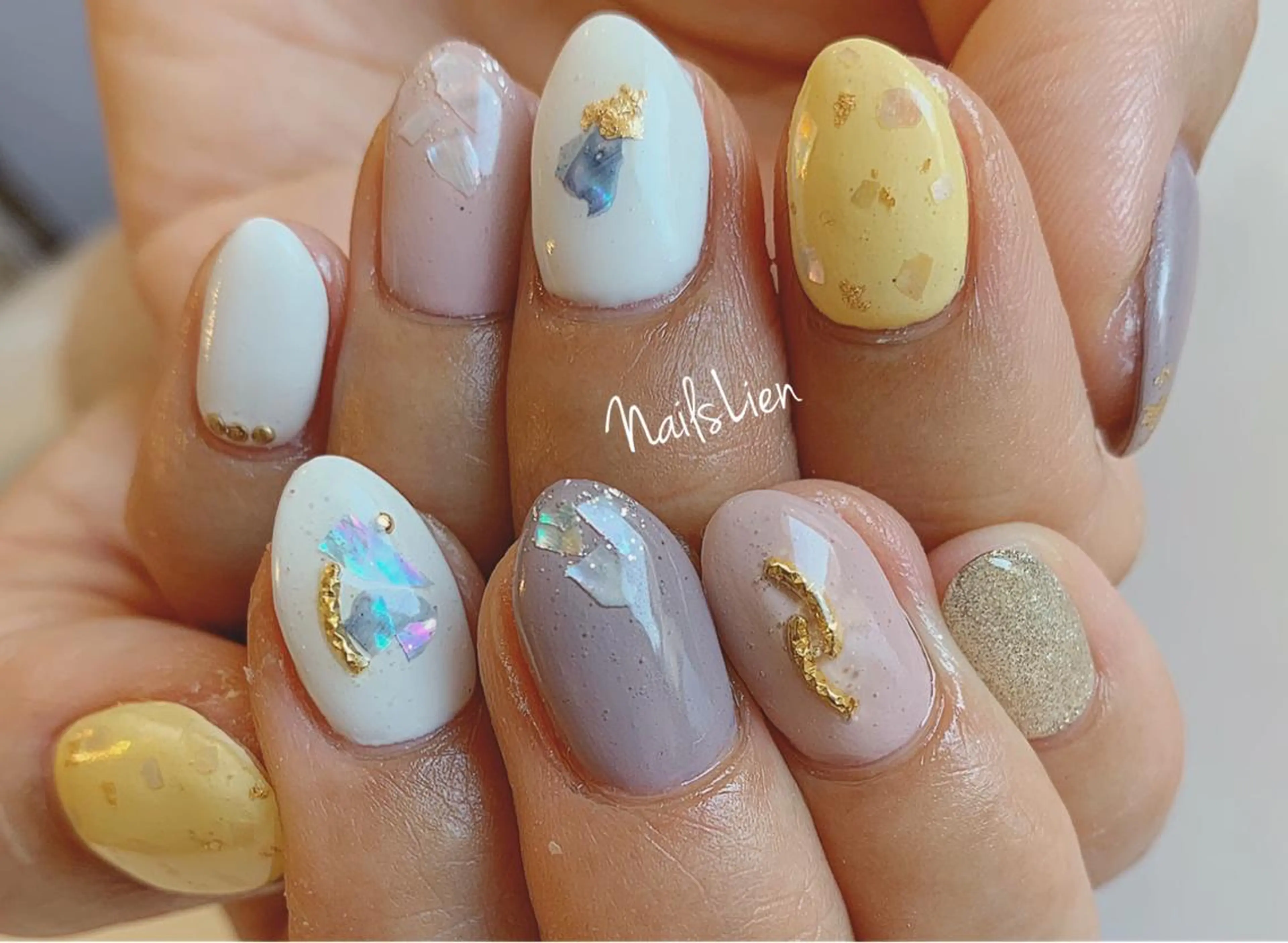 ネイル ワンカラーネイル 春ネイル studio e n / RiNのネイルデザイン