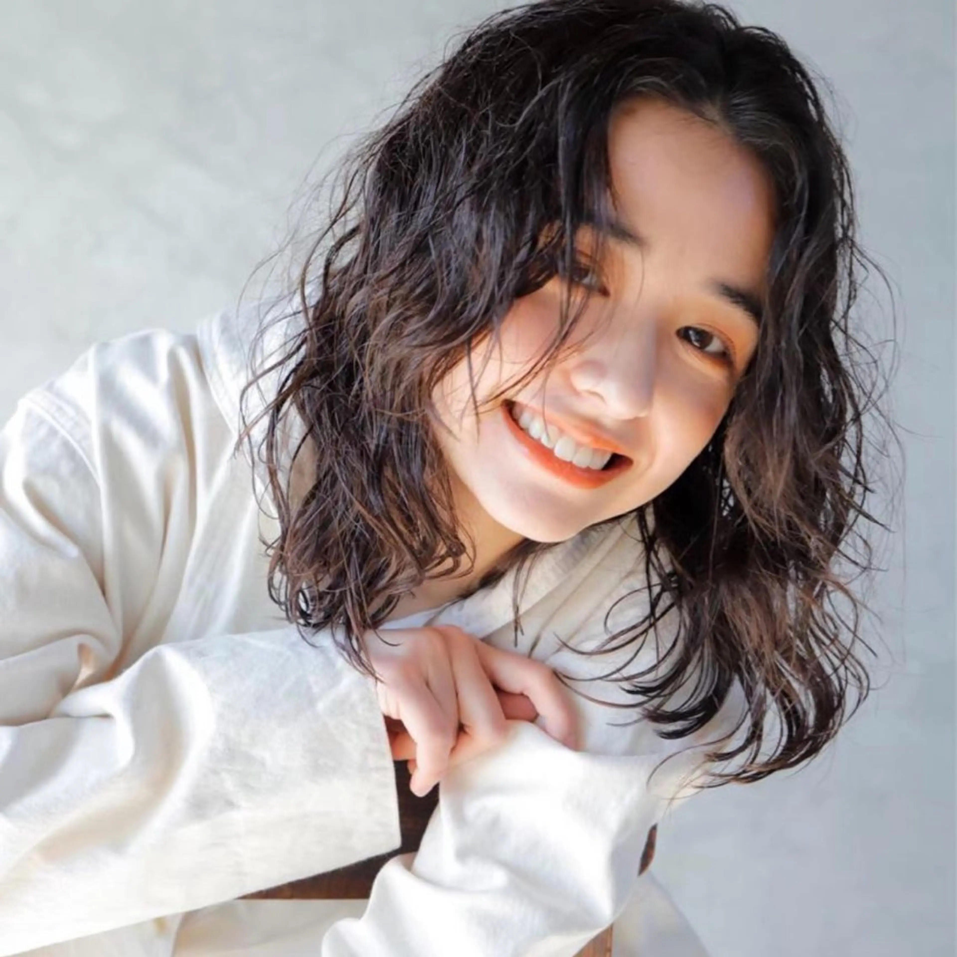 ショート カラー パーマ 切りっぱなしボブ 前下がりボブ ショートボブ 丸みショート 透明感カラー カット ヘアカラー トリートメント Gain KAKKY 千種/池下駅3分のヘアスタイル