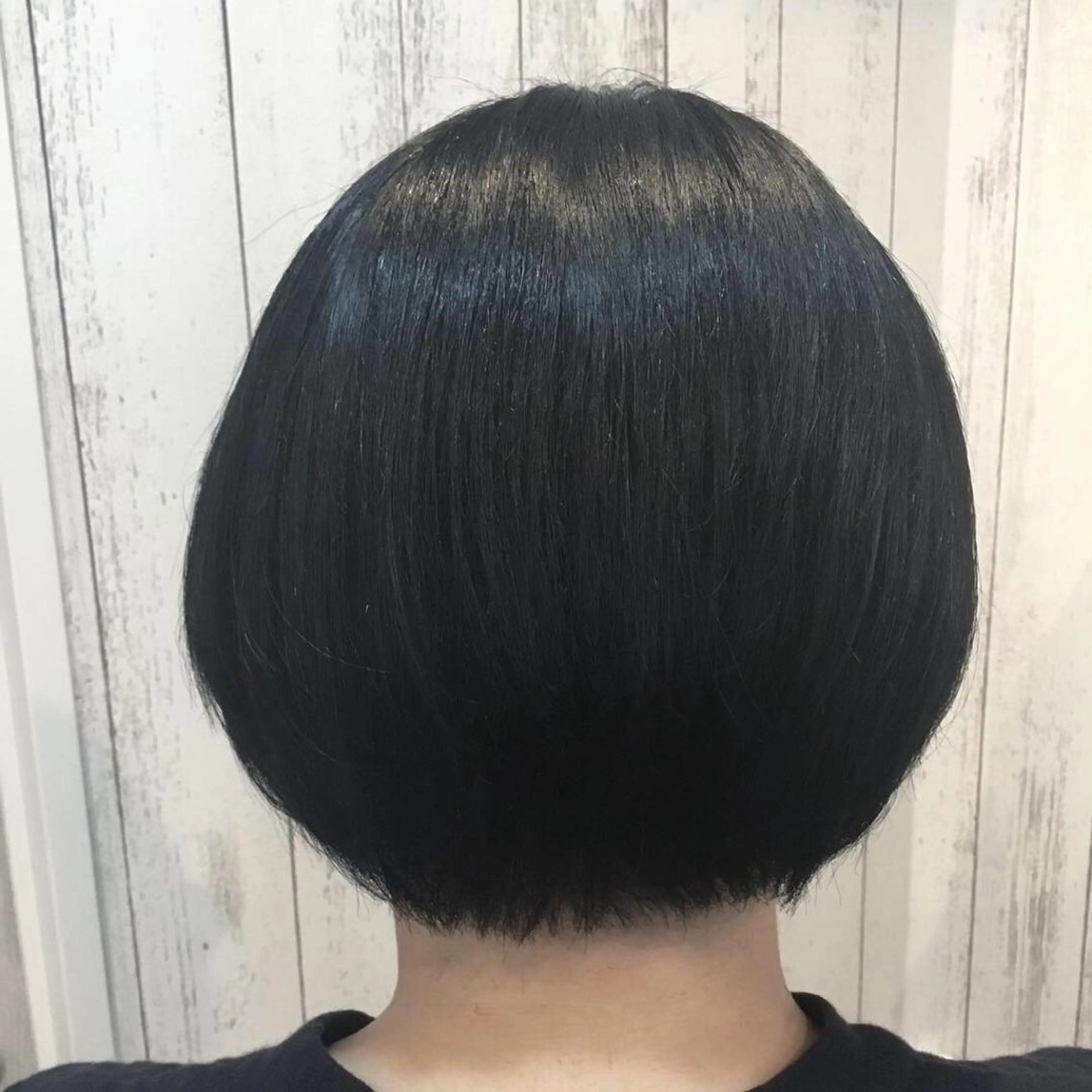 ショート カラー パーマ 金崎 新吾のヘアスタイル