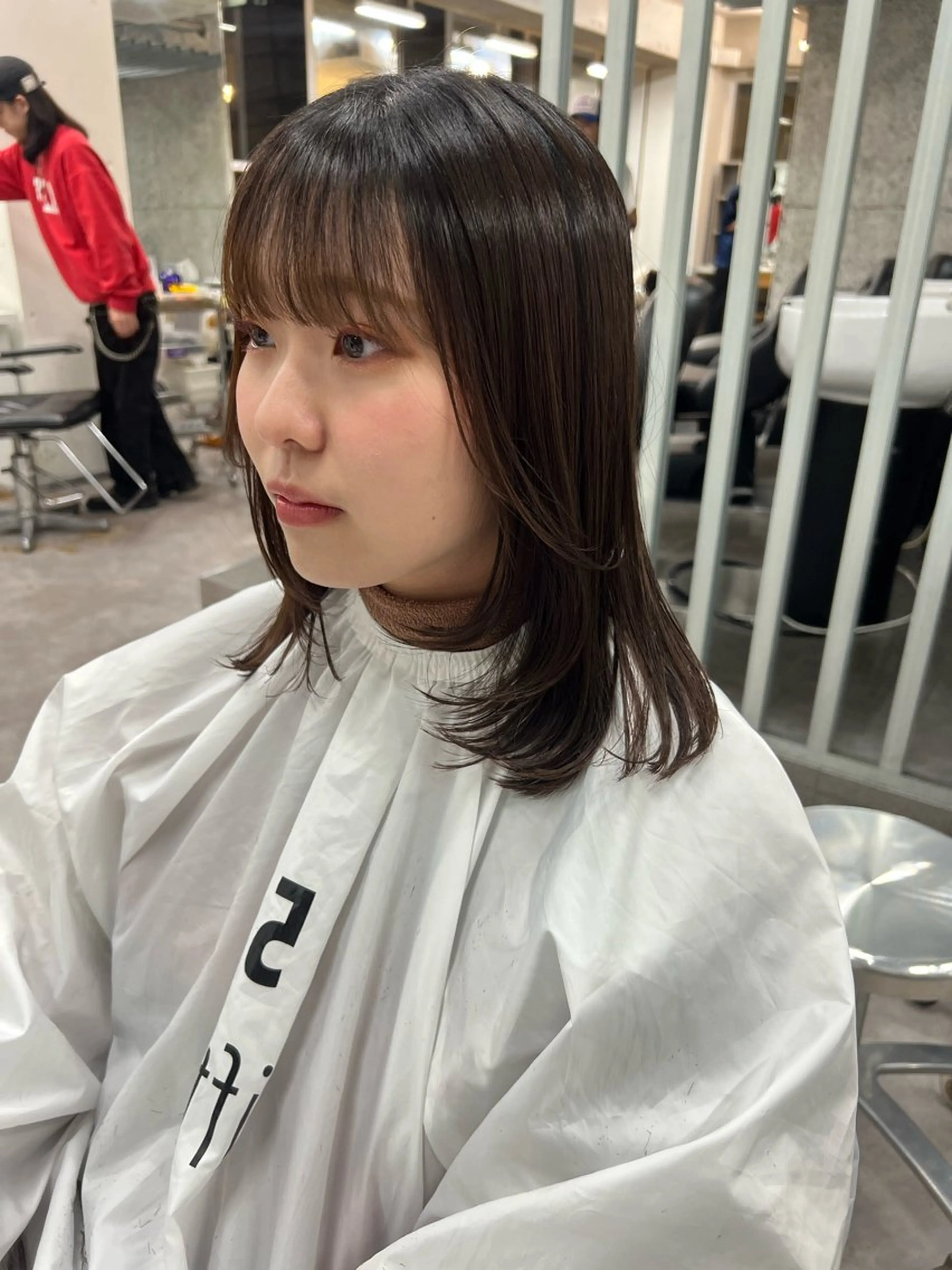 ロング カラー パーマ ヘアアレンジ ロングレイヤー くびれヘア 顔まわりレイヤー 韓国風ヘア くびれレイヤー ショートヘア原宿 fifth コシのヘアスタイル