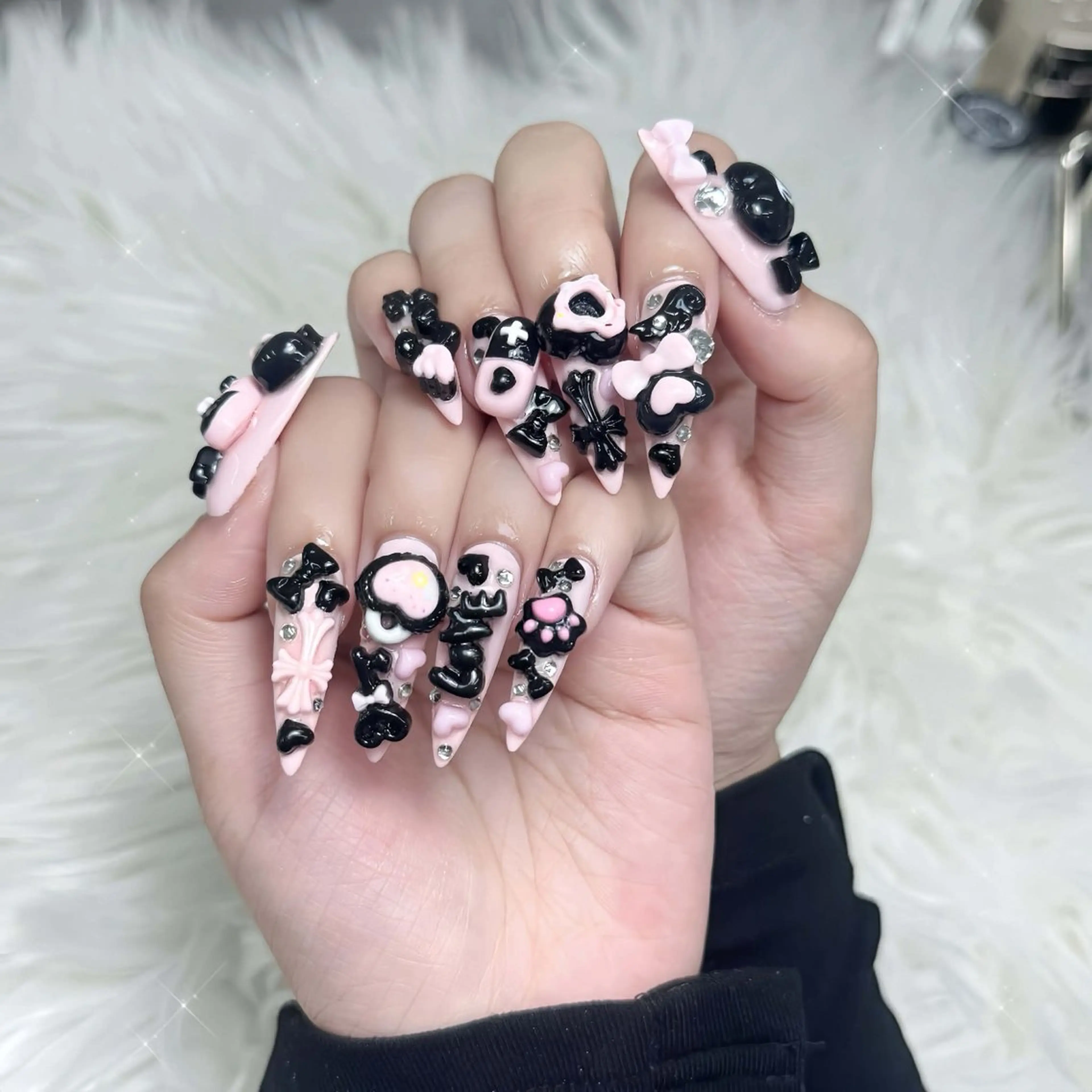 ネイル ハンドネイル いちご chan novaのネイルデザイン