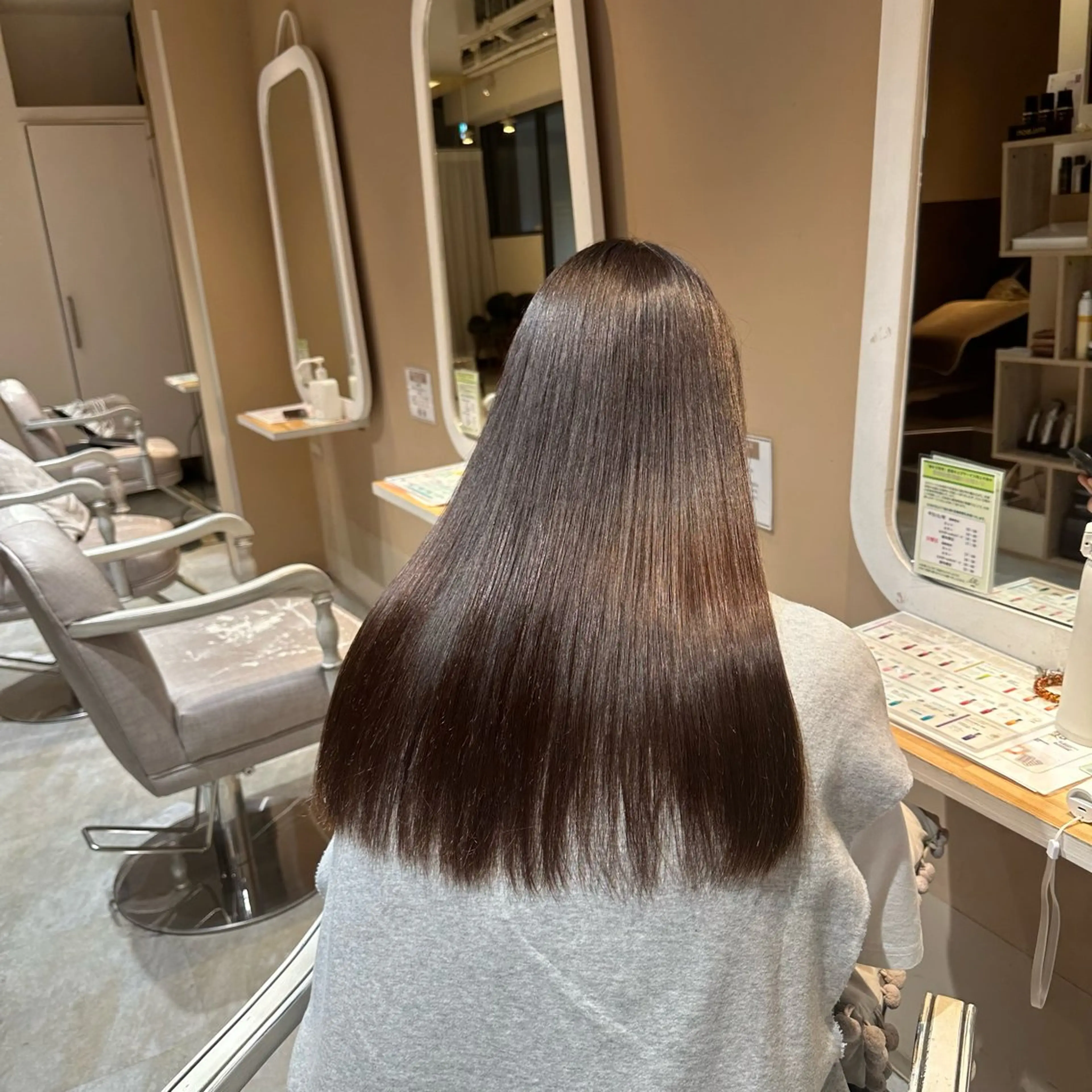 ロング 三吉 純のヘアスタイル