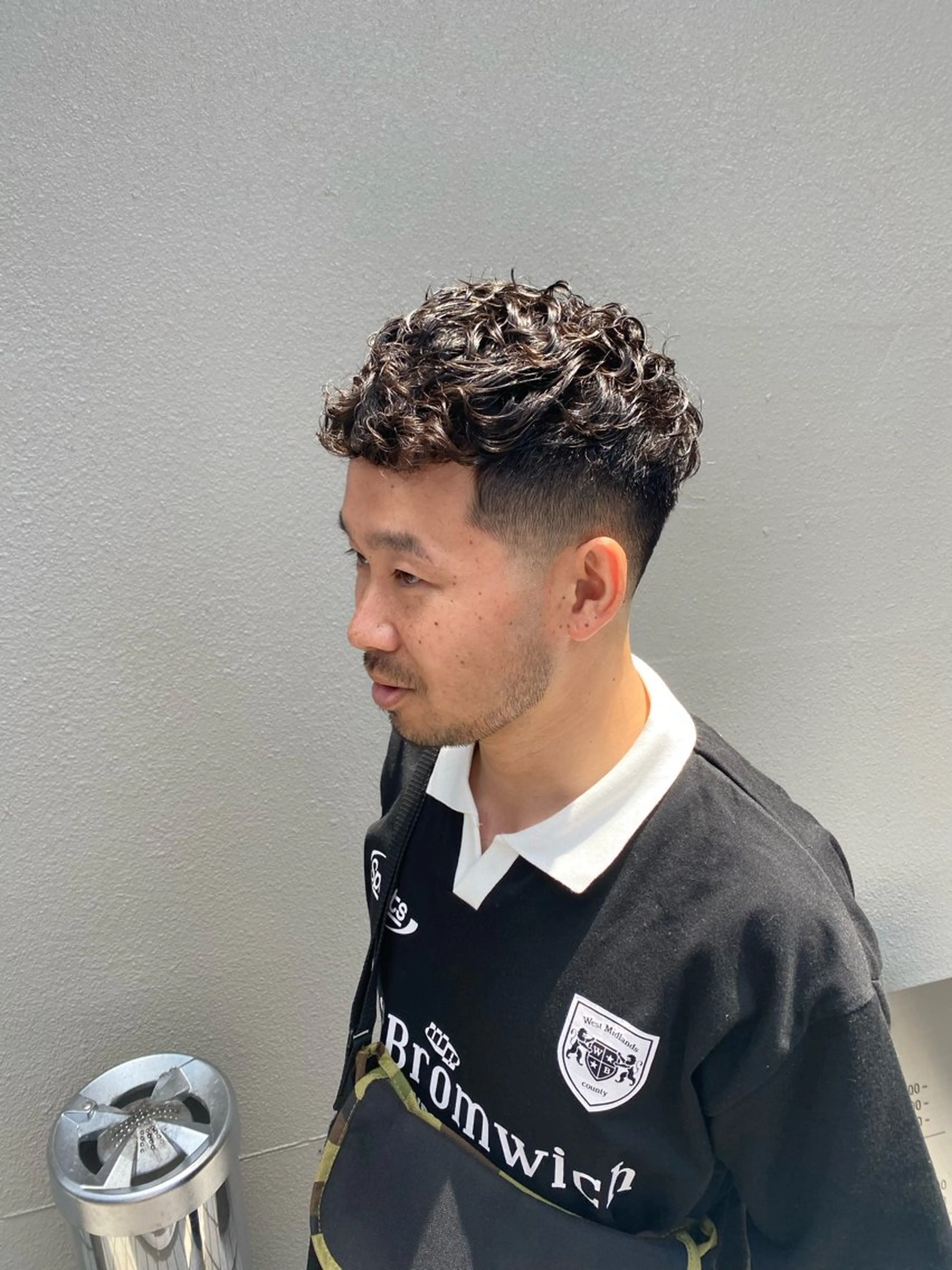 ショート パーマ メンズ フェードカット 前原 凌汰のヘアスタイル