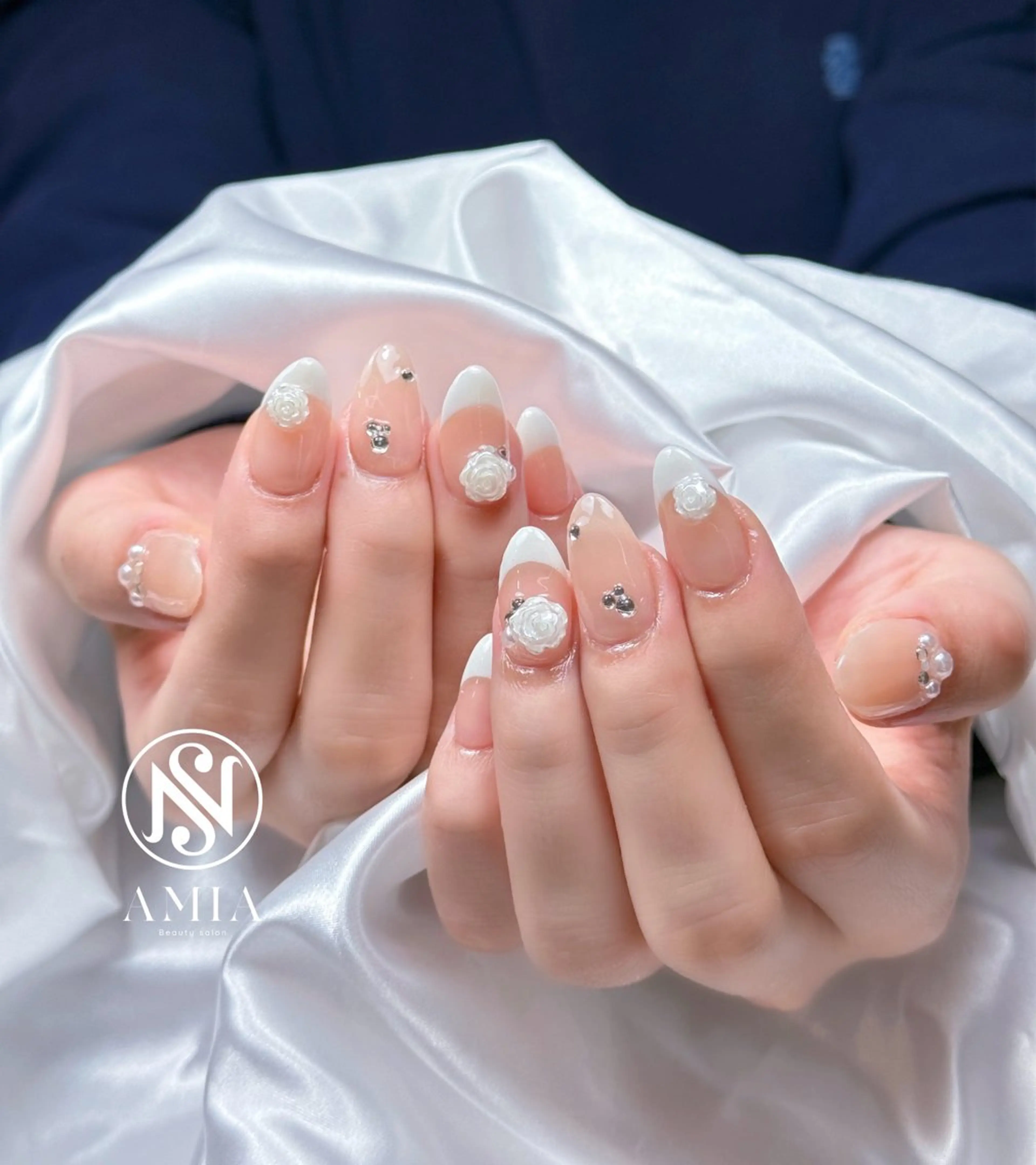 セミロング ハンドネイル AMIA BEAUTY SALON所属・🌟AMIA BEAUTY🌟のネイルデザイン