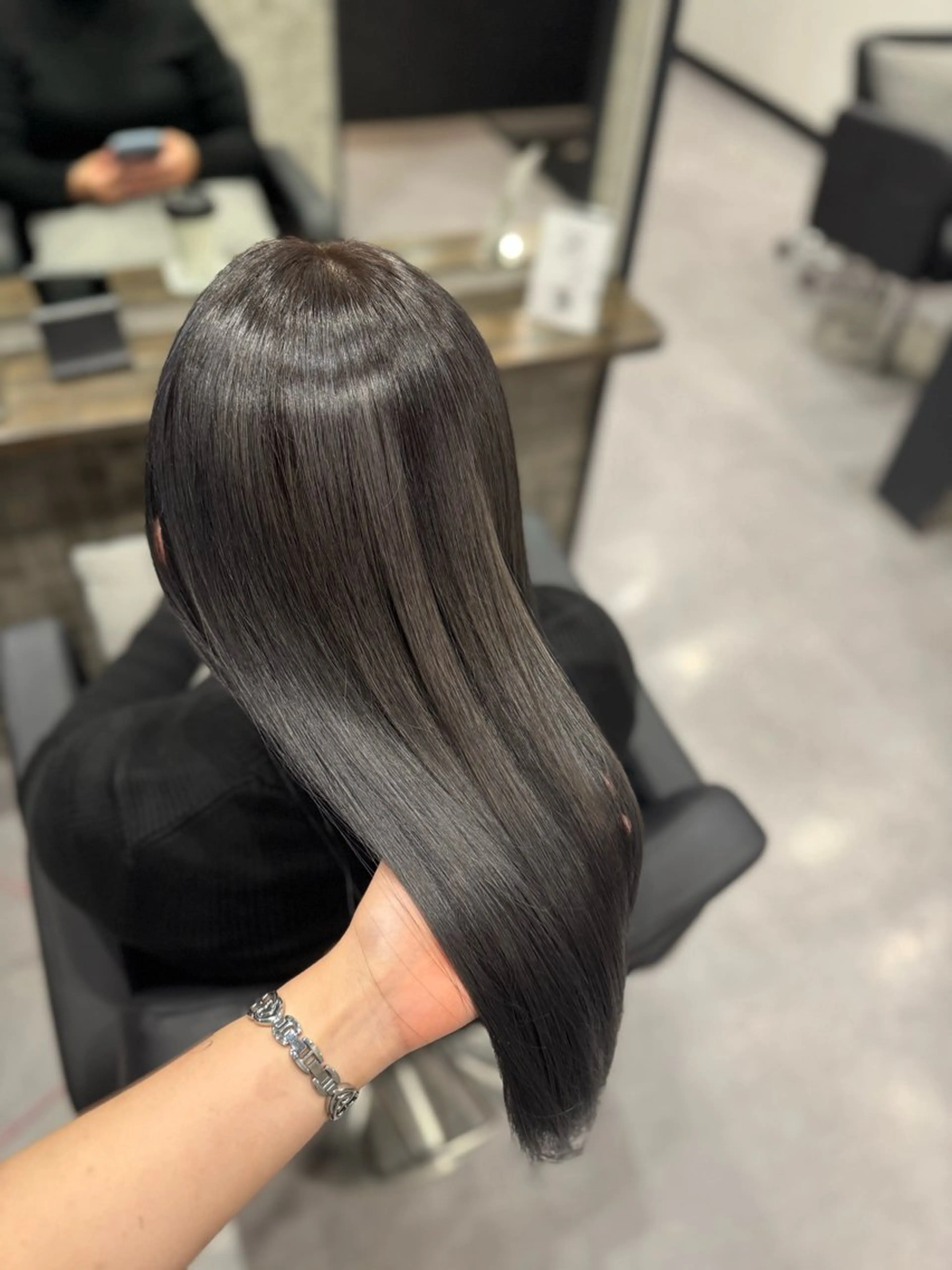 ロング カラー アッシュ ブラウンカラー 🖤Ayaka🖤 モデル様募集中🌙のヘアスタイル