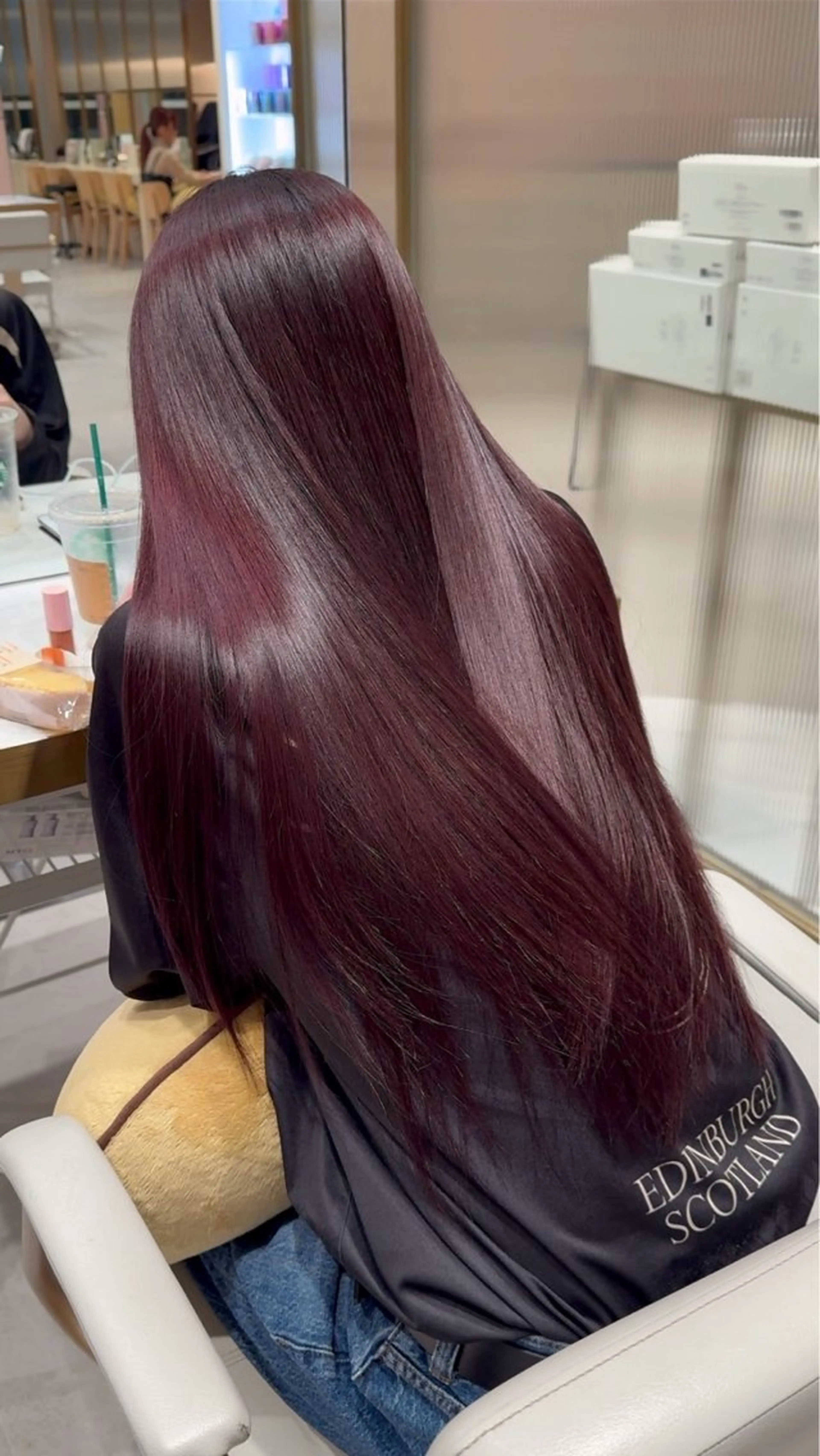 ロング カラー 透明感カラー / レイヤー/ mamiのヘアスタイル