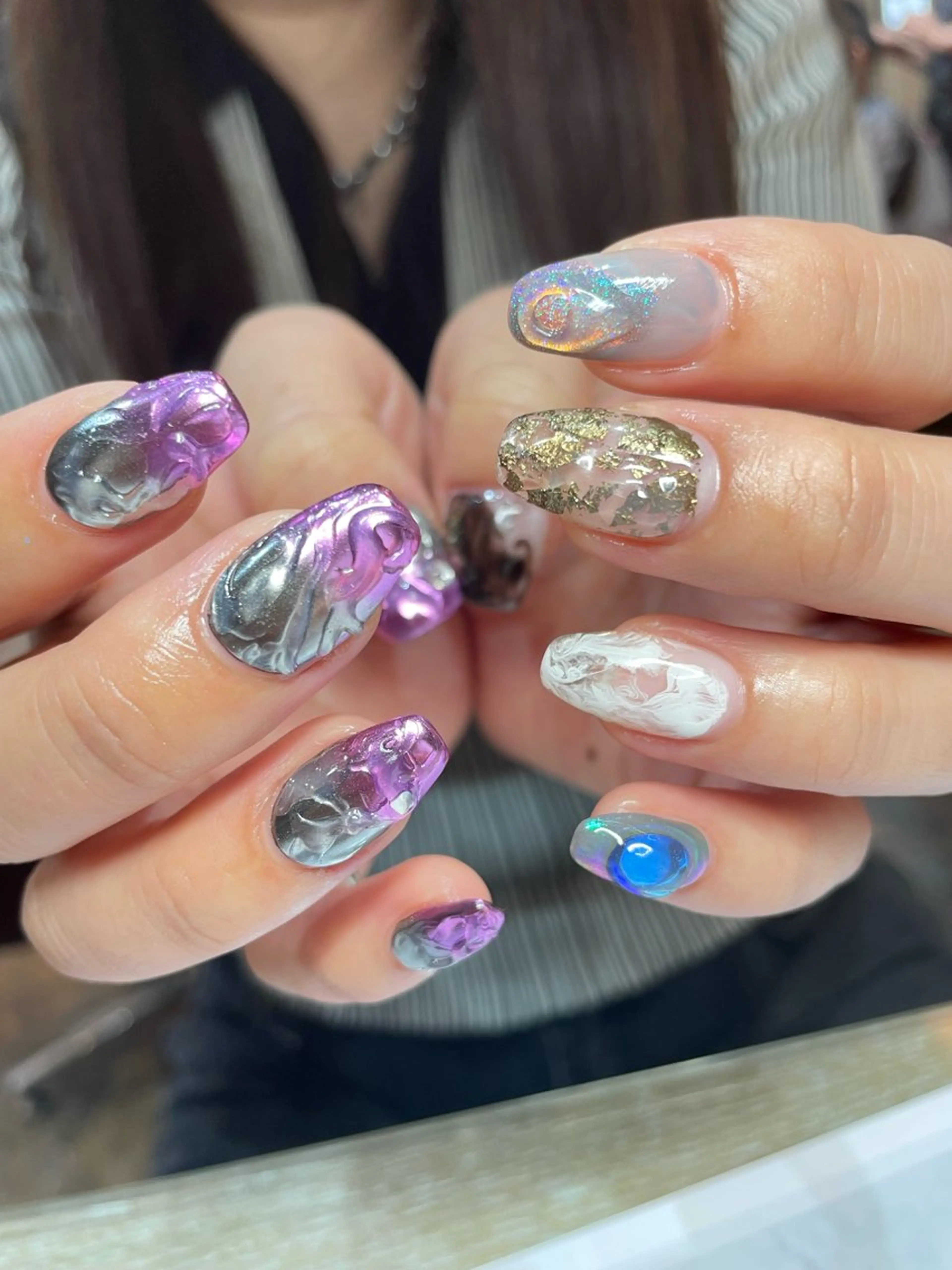 ネイル ハンドネイル ニュアンス🥀個性派 MIYU🪅のネイルデザイン