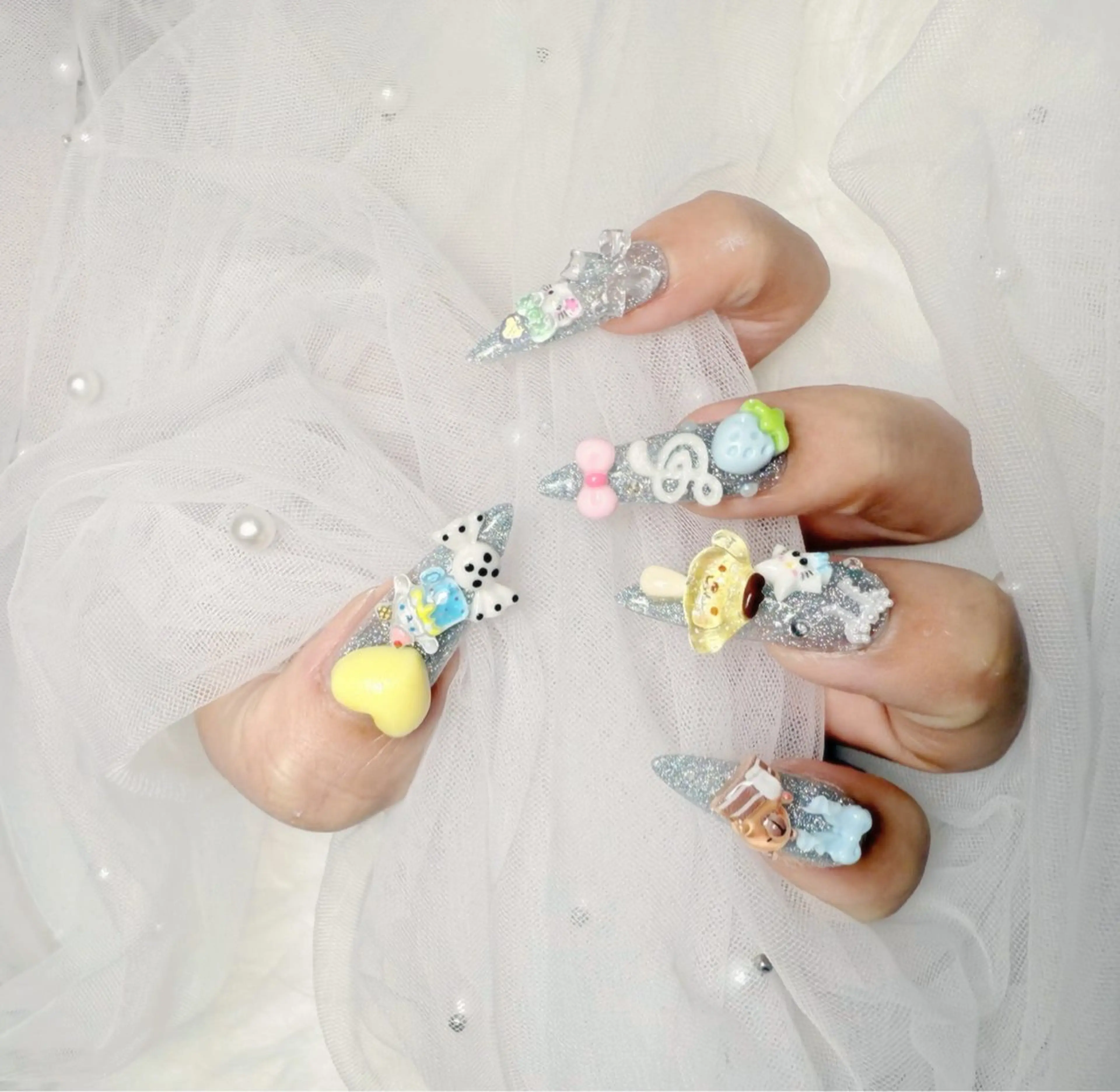 ネイル ボルドー チークネイル 成人式 フレンチネイル グラデーション ハンドネイル Lina nail所属・Luna 池袋のネイルデザイン