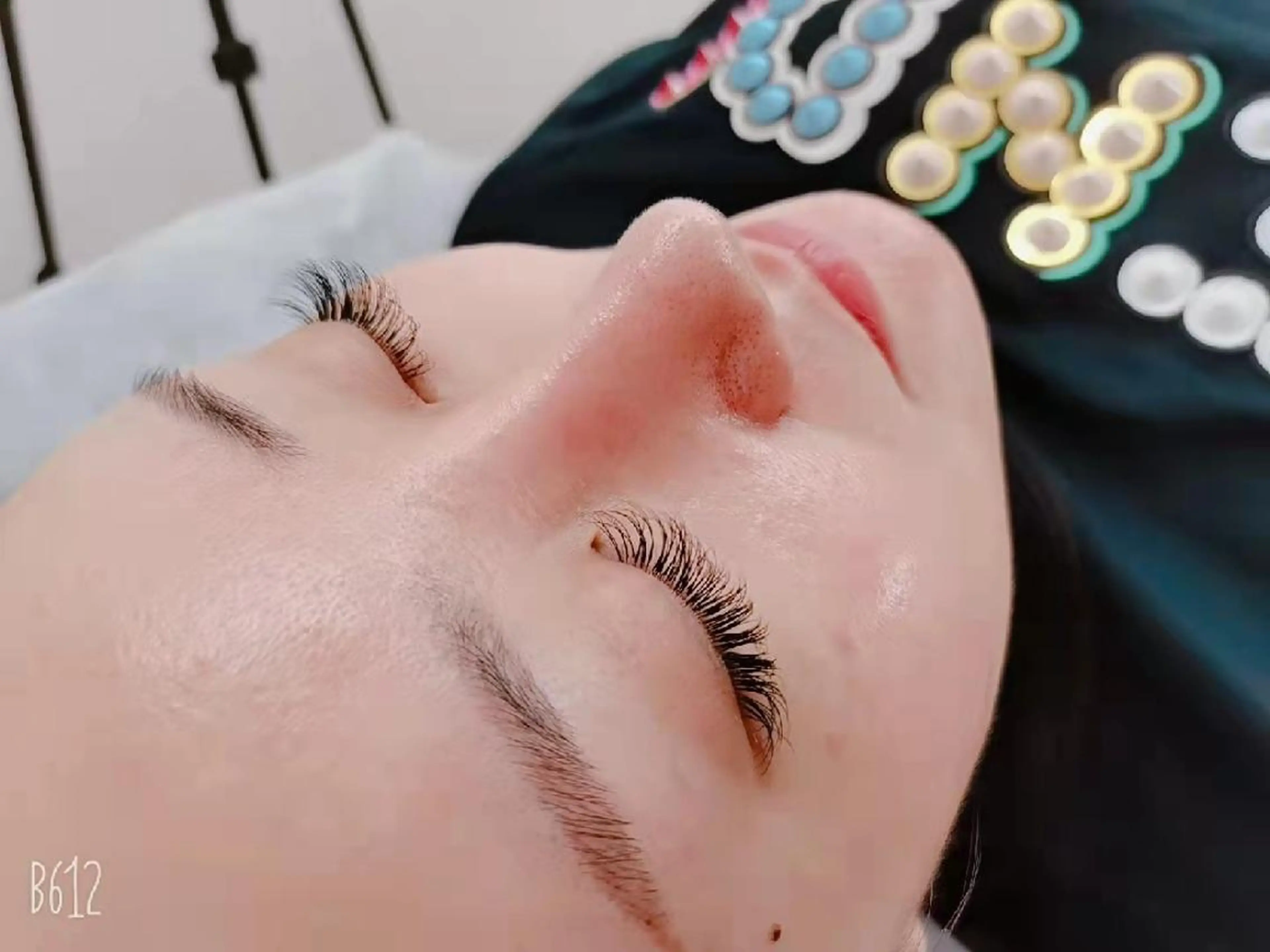 マツエク・マツパ 付け放題 胡蝶蘭レディースサロン所属・胡蝶蘭レディースサロ ン眉マツパエクステの眉毛・アイブロウイメージ