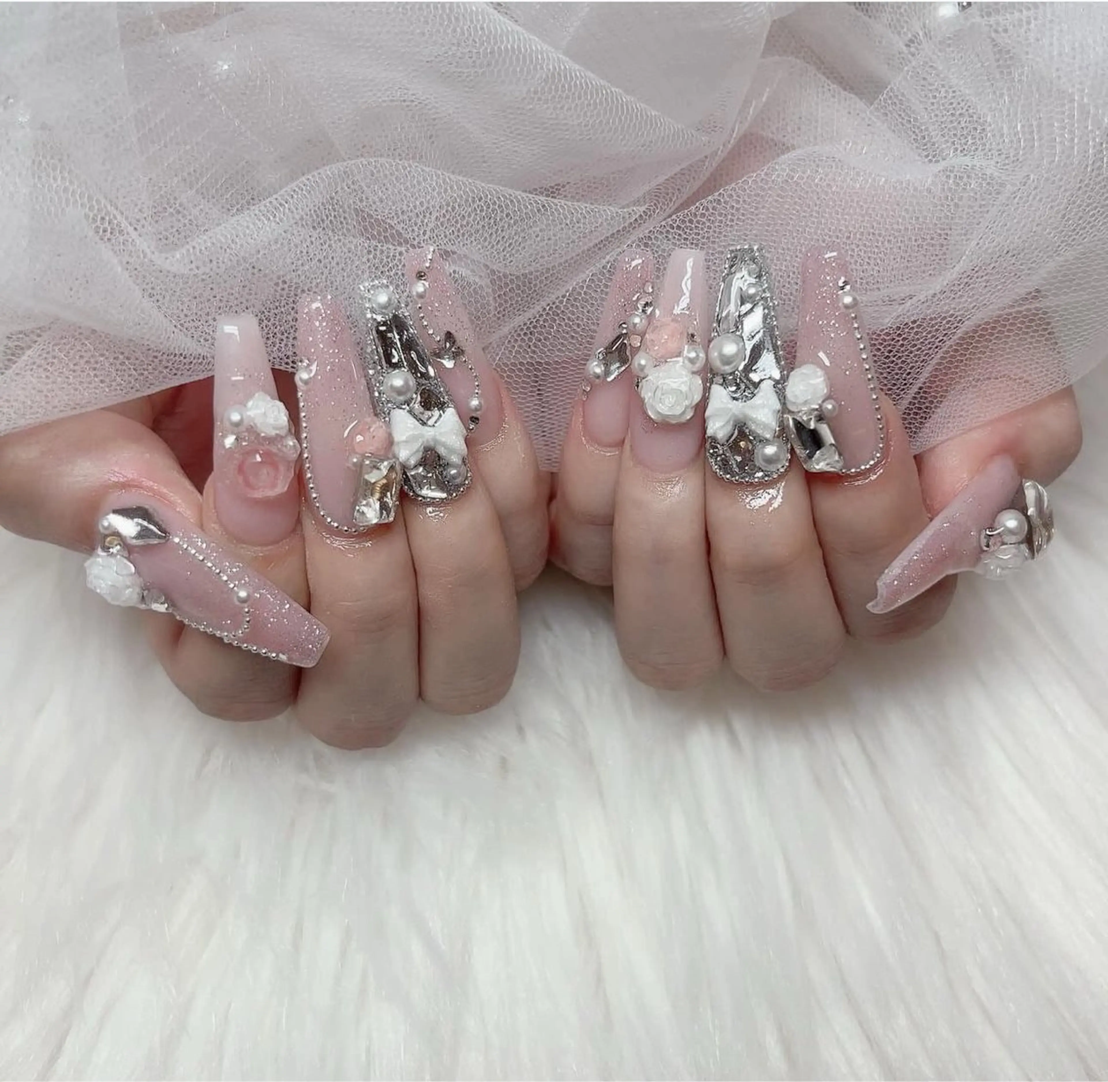 ネイル 成人式 ロングネイル マグネットネイル 大理石ネイル(マーブル) リボン ハンドネイル LilyLala Nailsalonのネイルデザイン