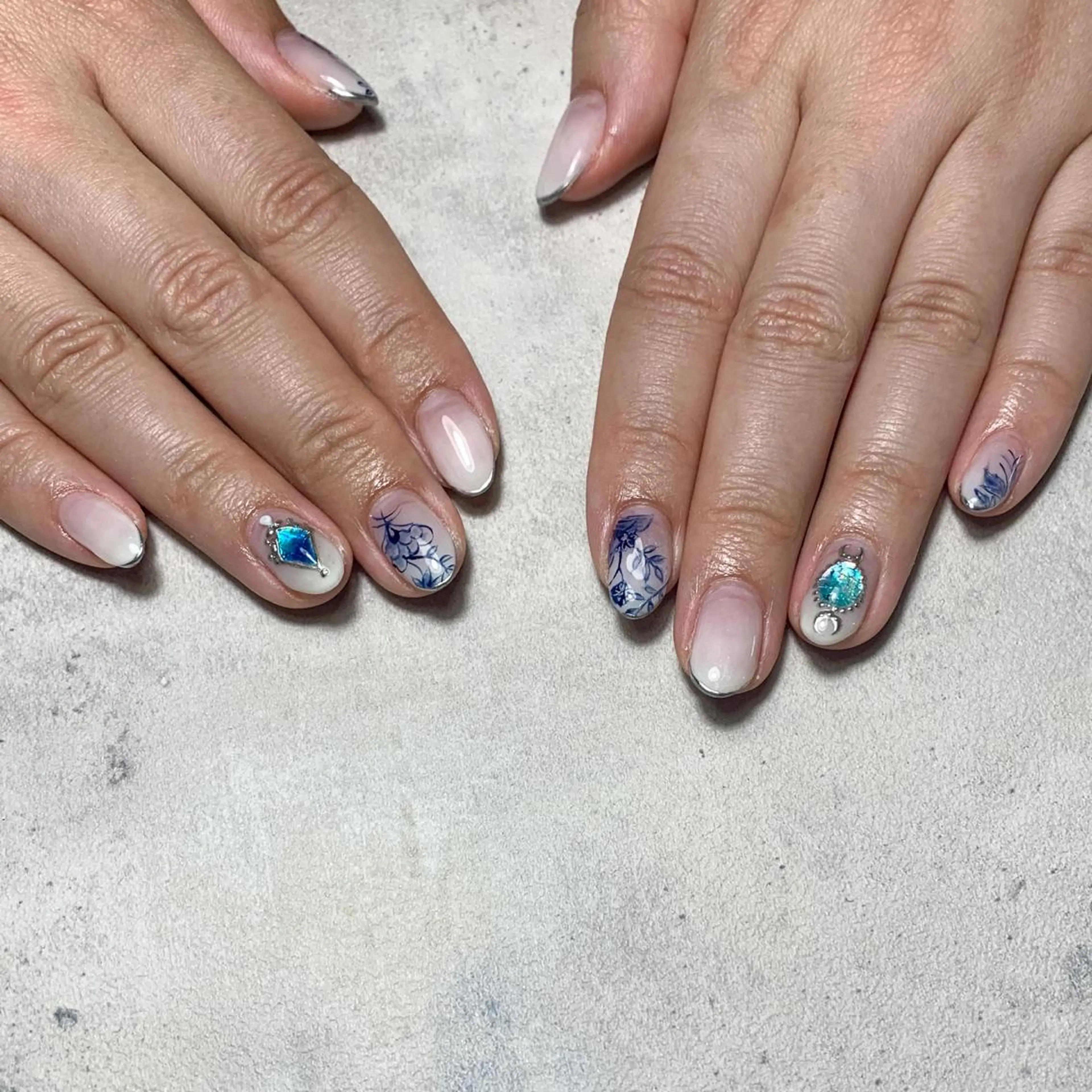 ネイル ハンドネイル atelier FIORITURA所属・FIORITURA aiのネイルデザイン