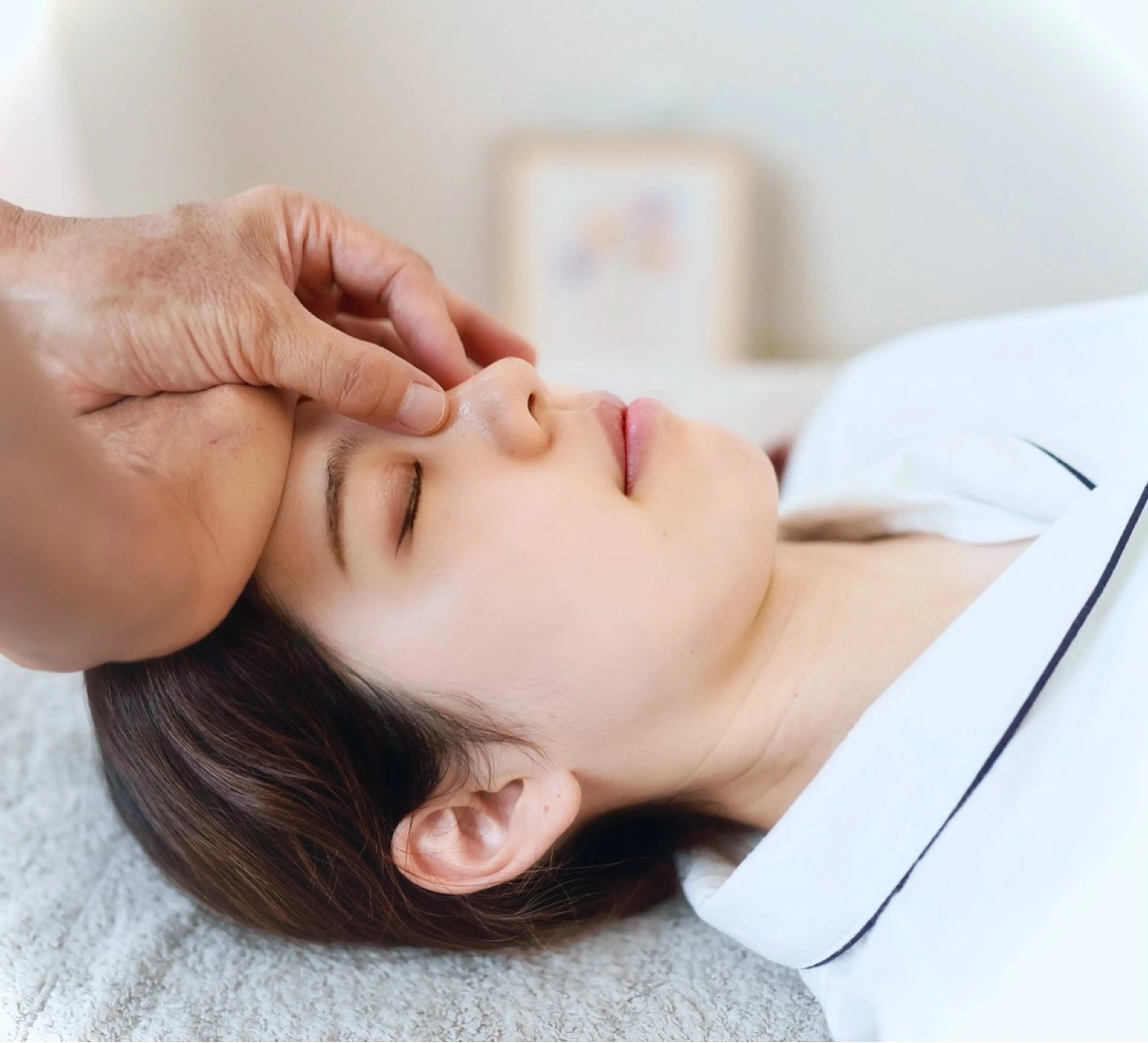 美容と健康の整体サロンＡｚｕｒｅ所属・秋丸 浩のエステ・リラクイメージ