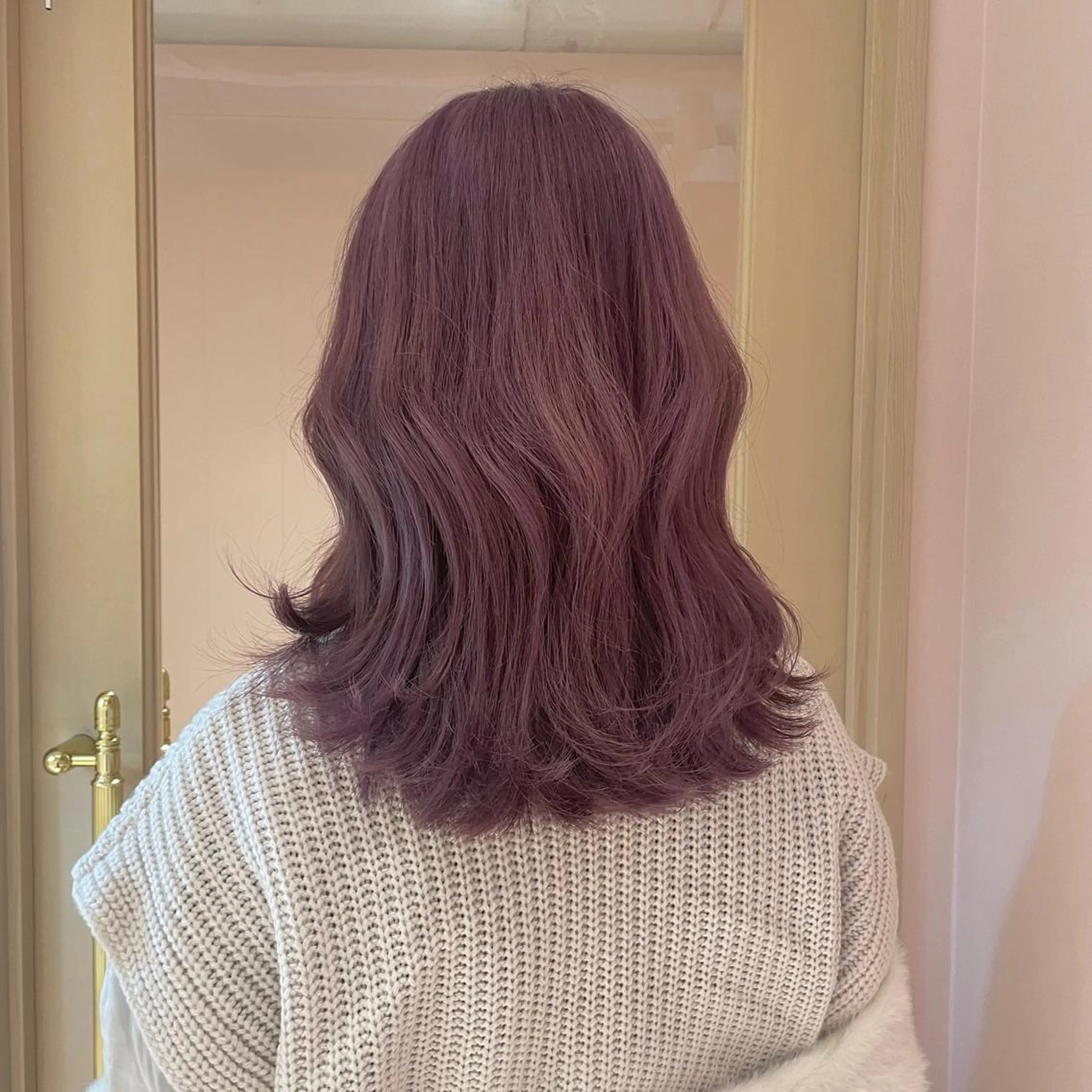 セミロング ピンクラベンダー 髪質改善 ヘアカラー トリートメント ヘッドスパ マホ/日吉/髪質改善 /レイヤー/ガーリーのヘアスタイル