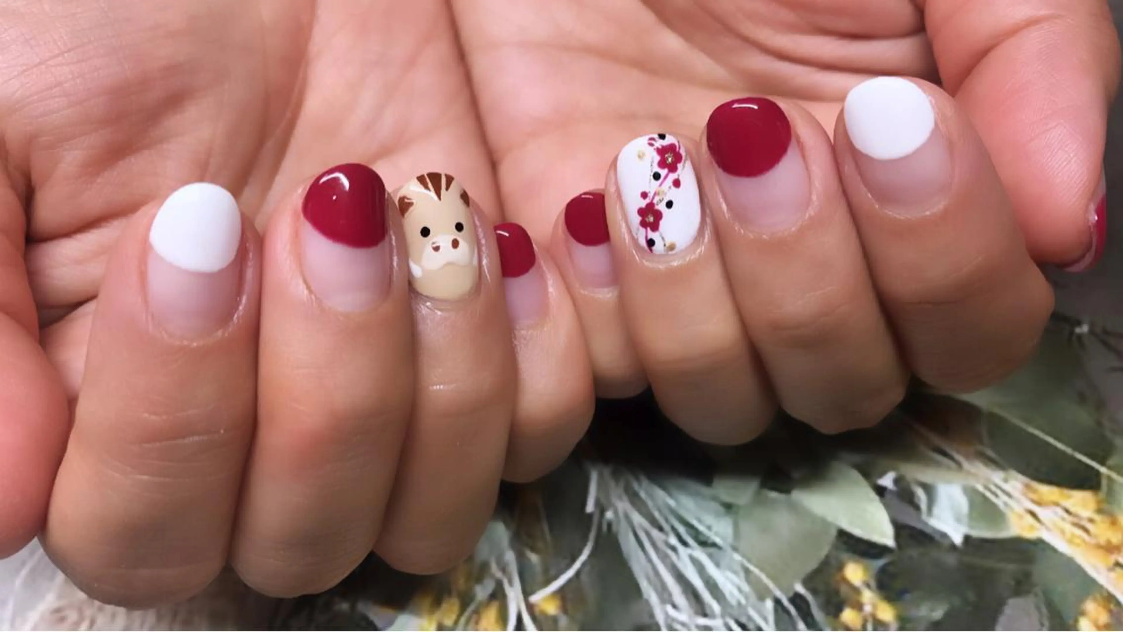 ネイル A MODO MIOのネイルデザイン