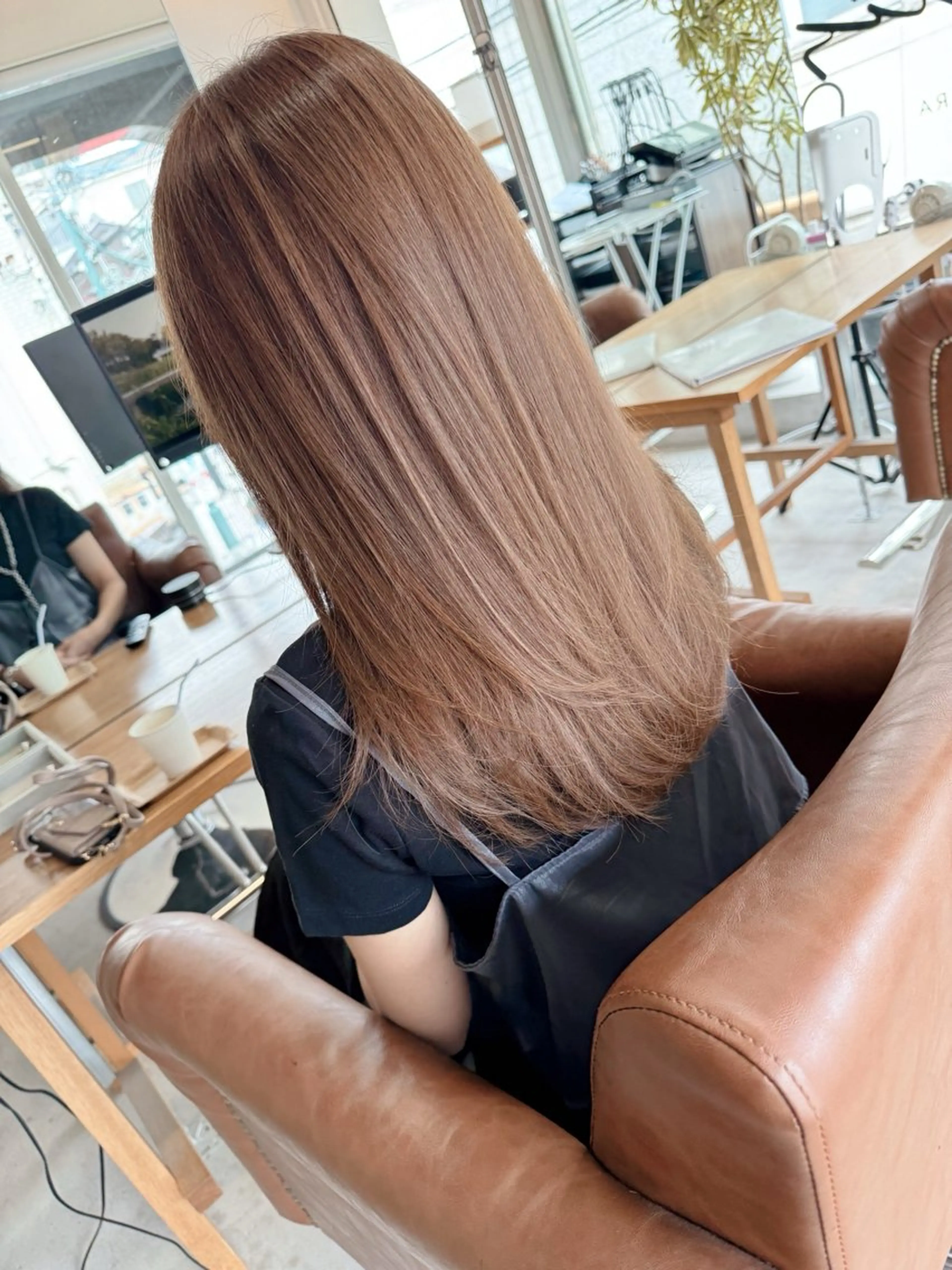 セミロング ヘアカラー トリートメント 髪質改善美髪特化 ルイス奈良のヘアスタイル