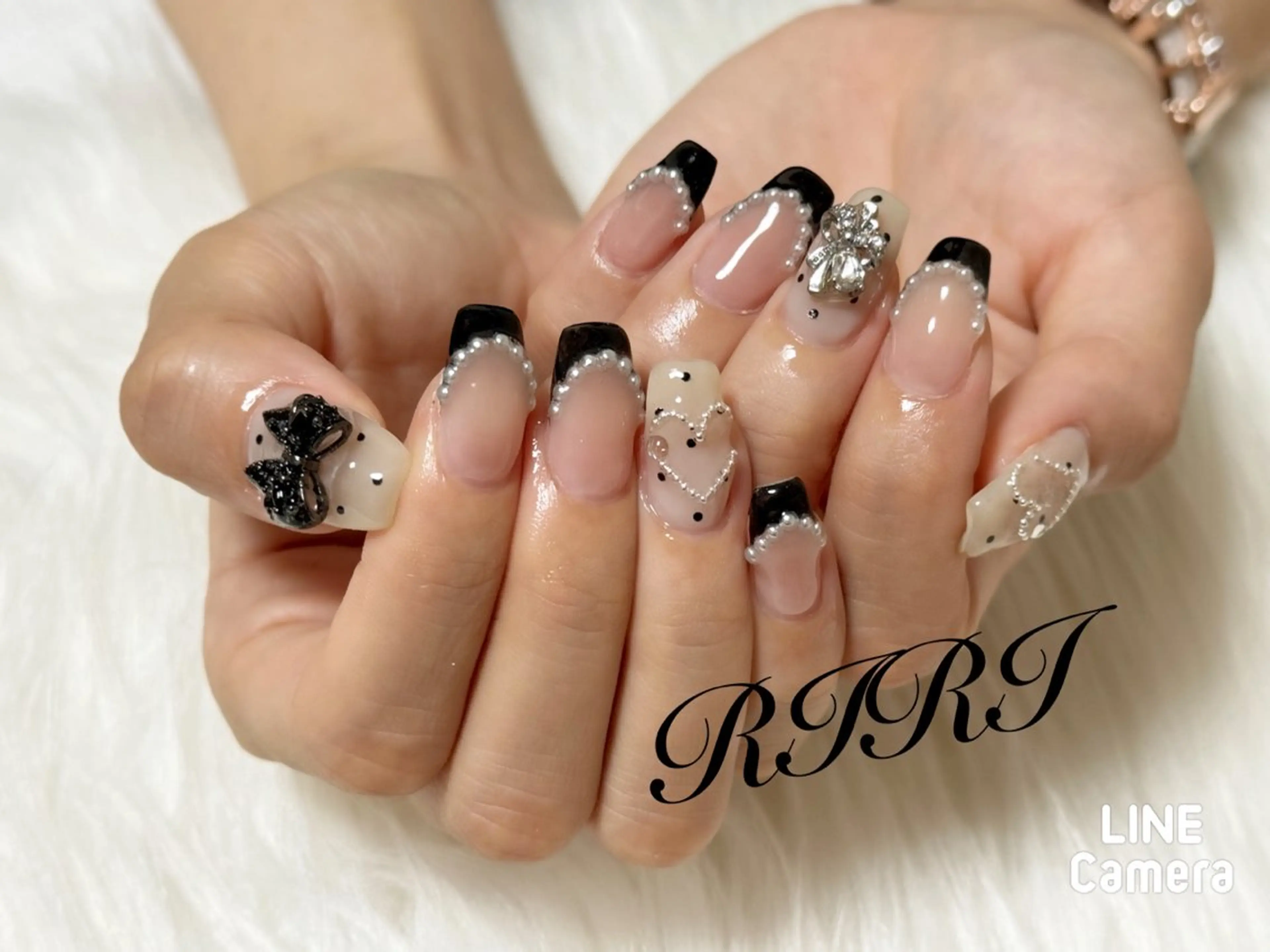 ネイル ドット フレンチネイル ジェルネイル ハート キラキラネイル riri オーナーのネイルデザイン