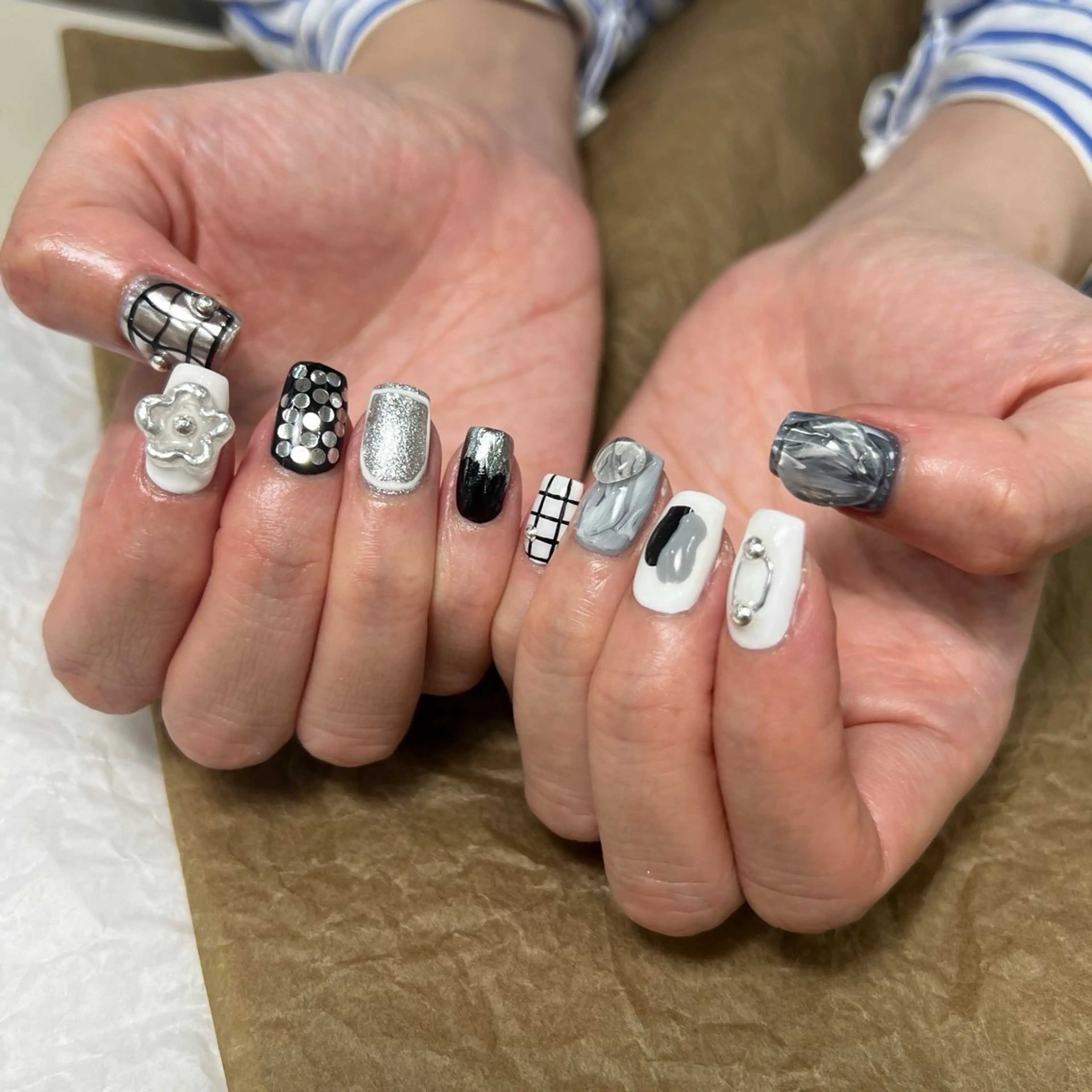 ショート ハンドネイル Echo Nail Salonのネイルデザイン