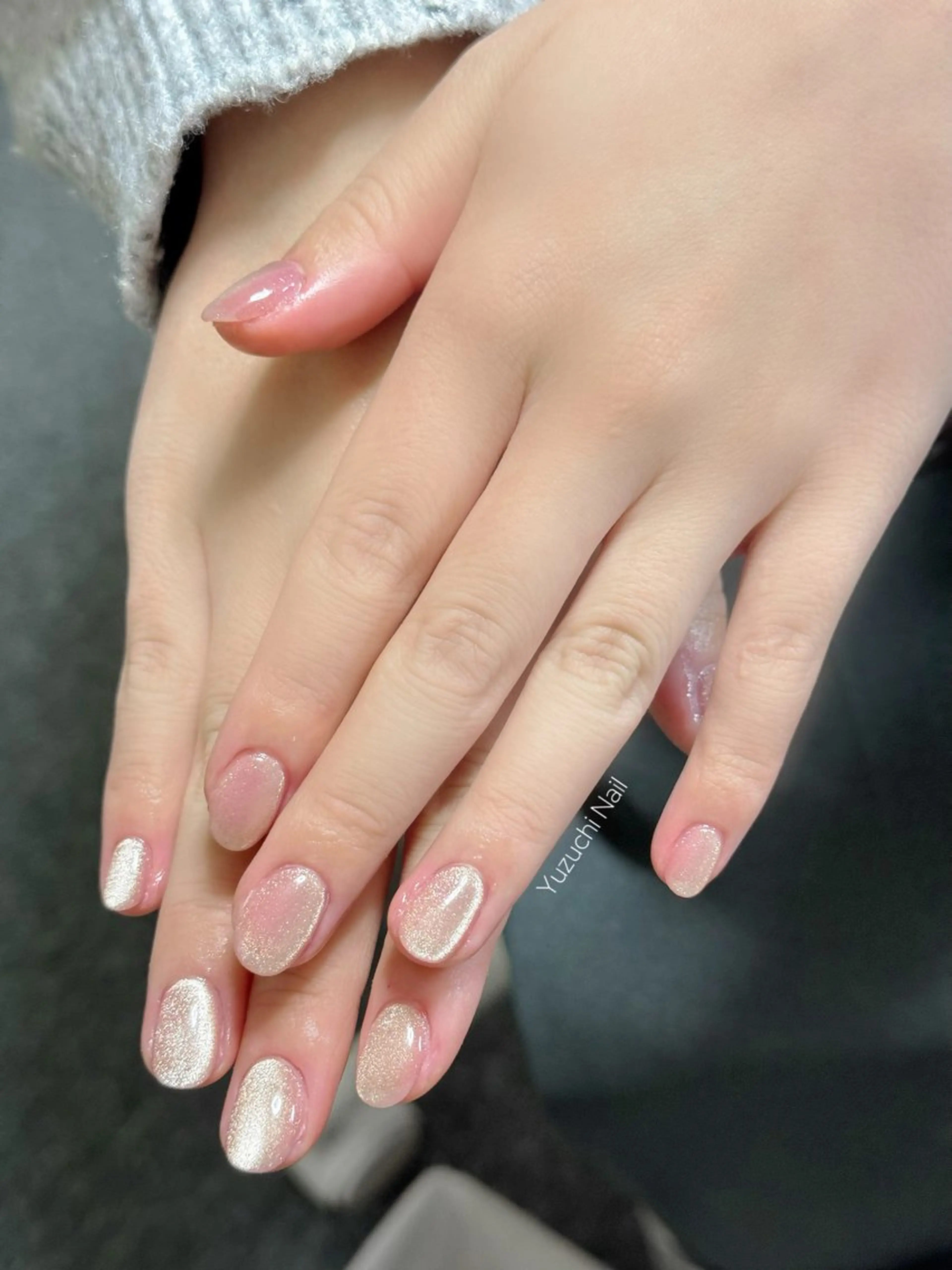 ネイル チークネイル ドット キラキラネイル 韓国ネイル レース ハンドネイル ハンドケア Yuzuchi Nailのネイルデザイン