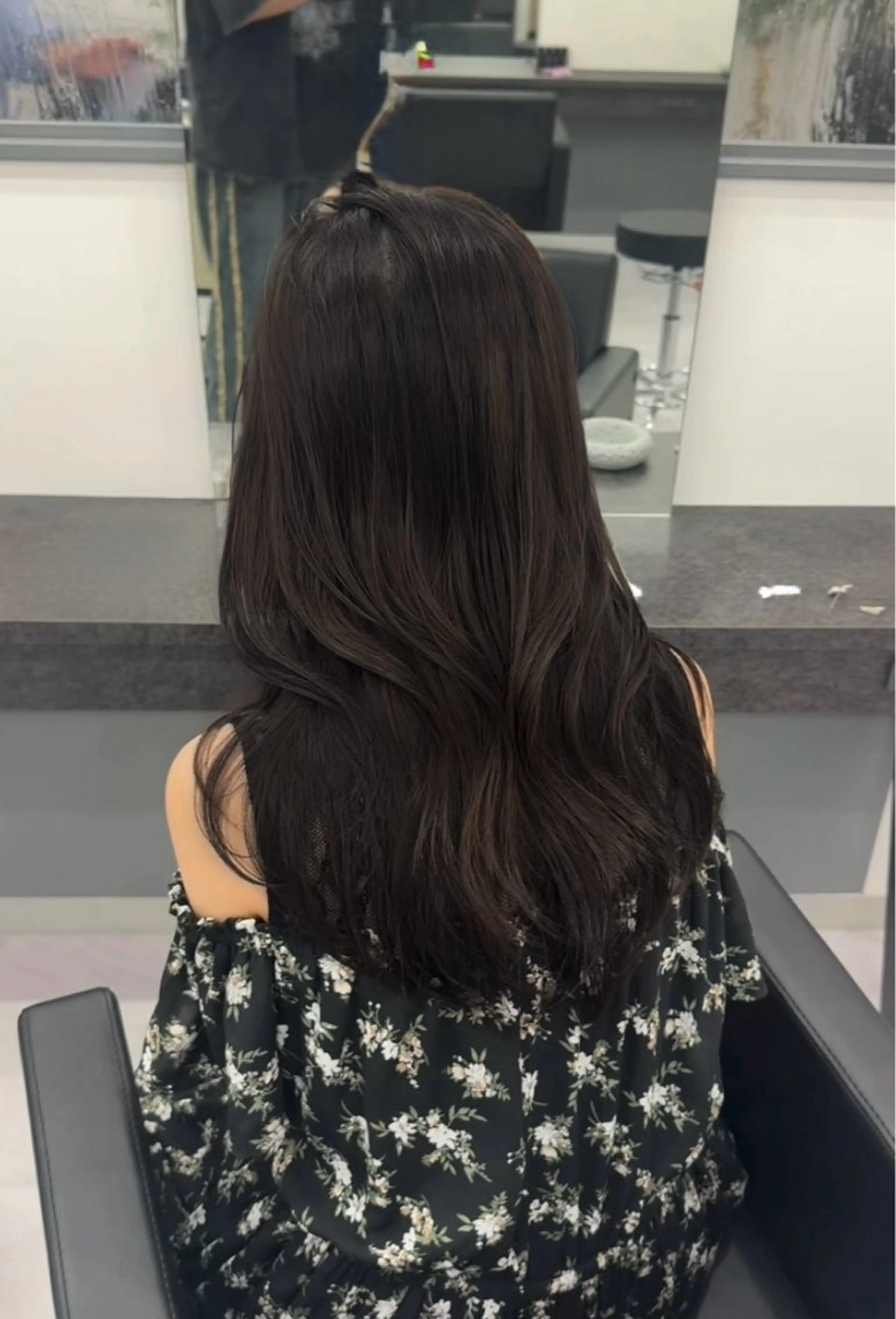 ロング カット トリートメント レイヤー・ブリーチ kiyotoshiのヘアスタイル