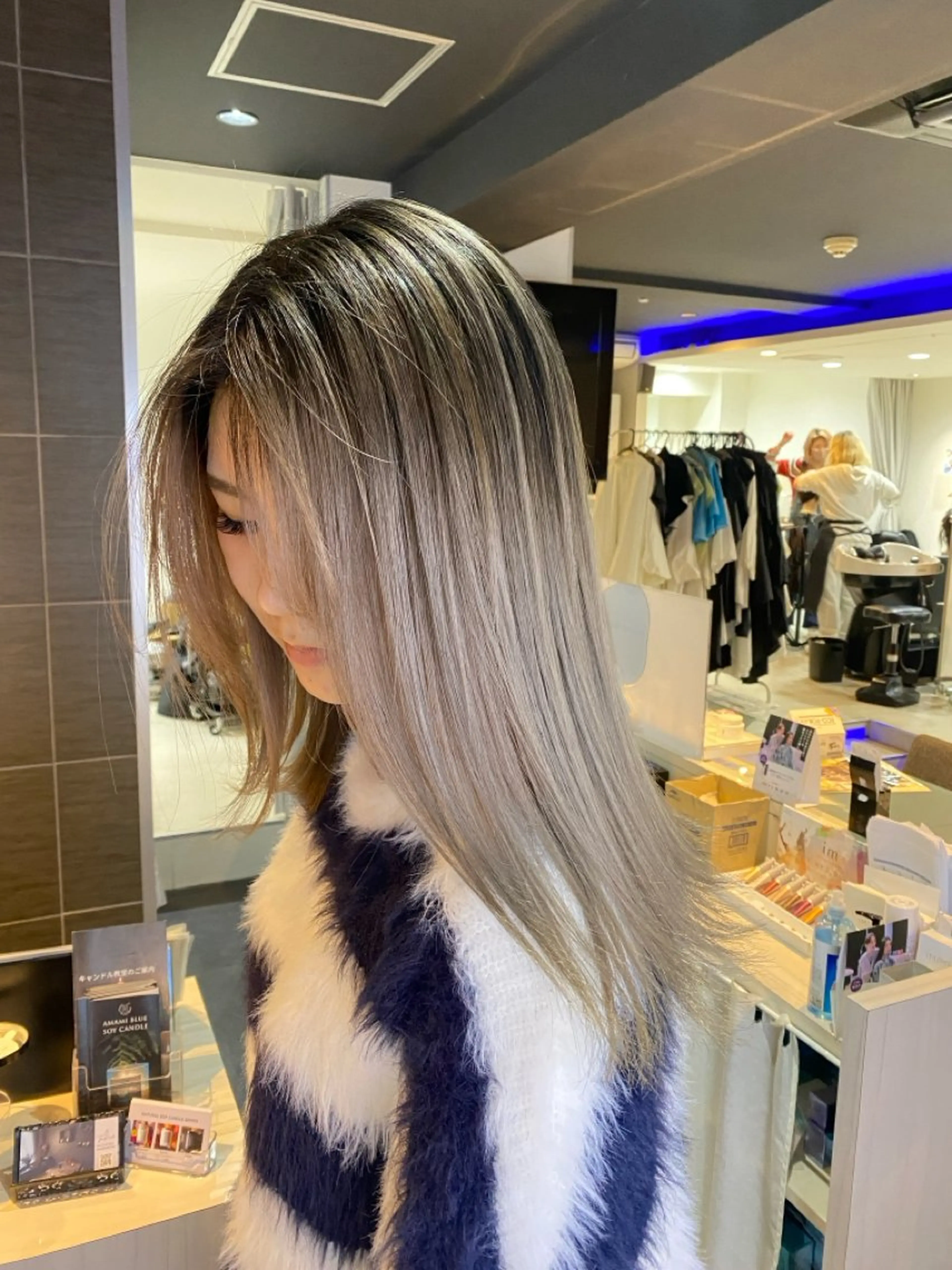 ミディアム Blue vibration所属・呉屋 愛音のヘアスタイル