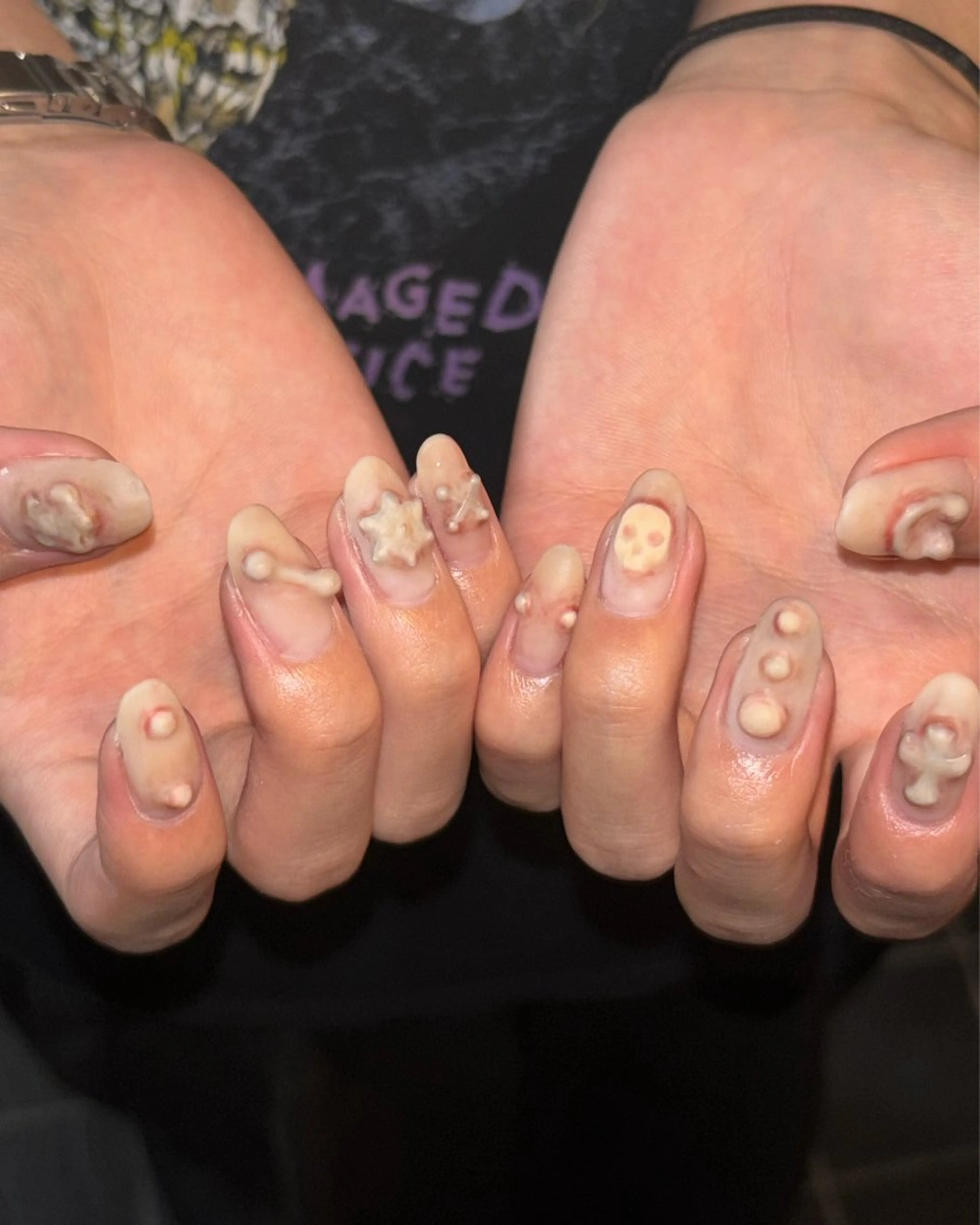 ネイル ハンドネイル 🪐富島彩夏 /海外nail🪐のネイルデザイン