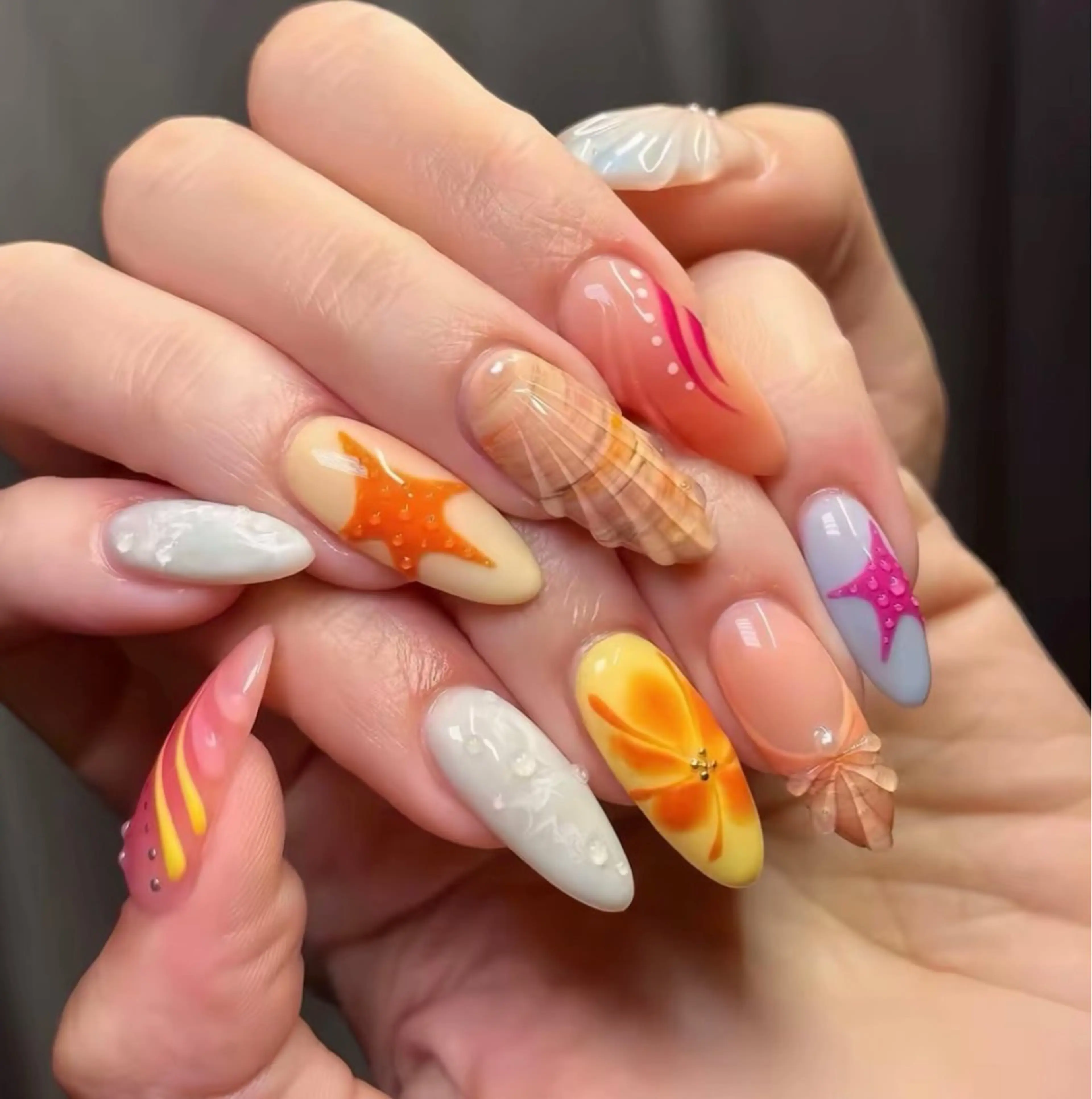 ネイル フレンチネイル ジェルネイル マグネットネイル 持ち込み ニュアンスネイル ハンドネイル NiJi Nailsのネイルデザイン