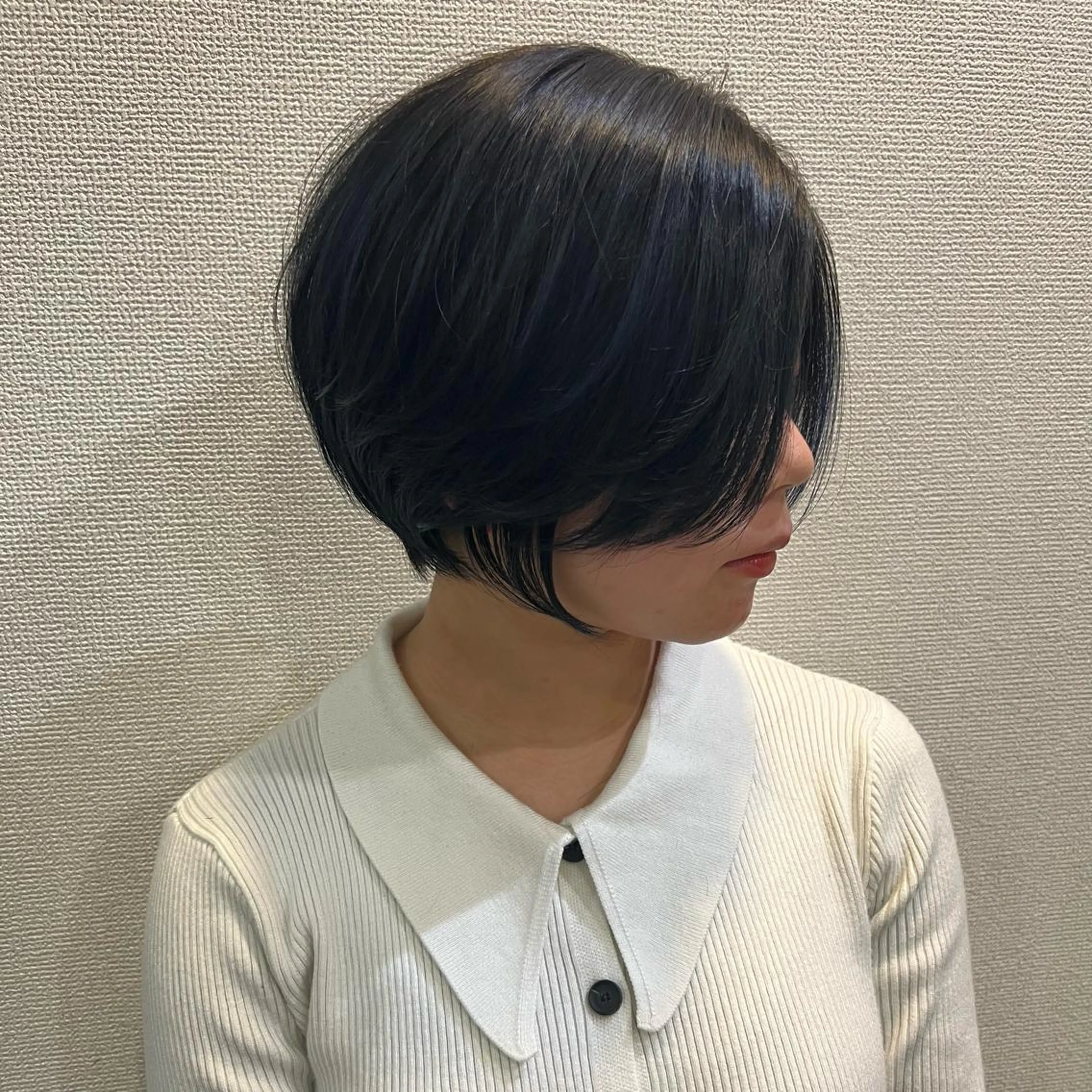 ショート カラー カット ヘアカラー _WHITE所属・黒川 陵のヘアスタイル