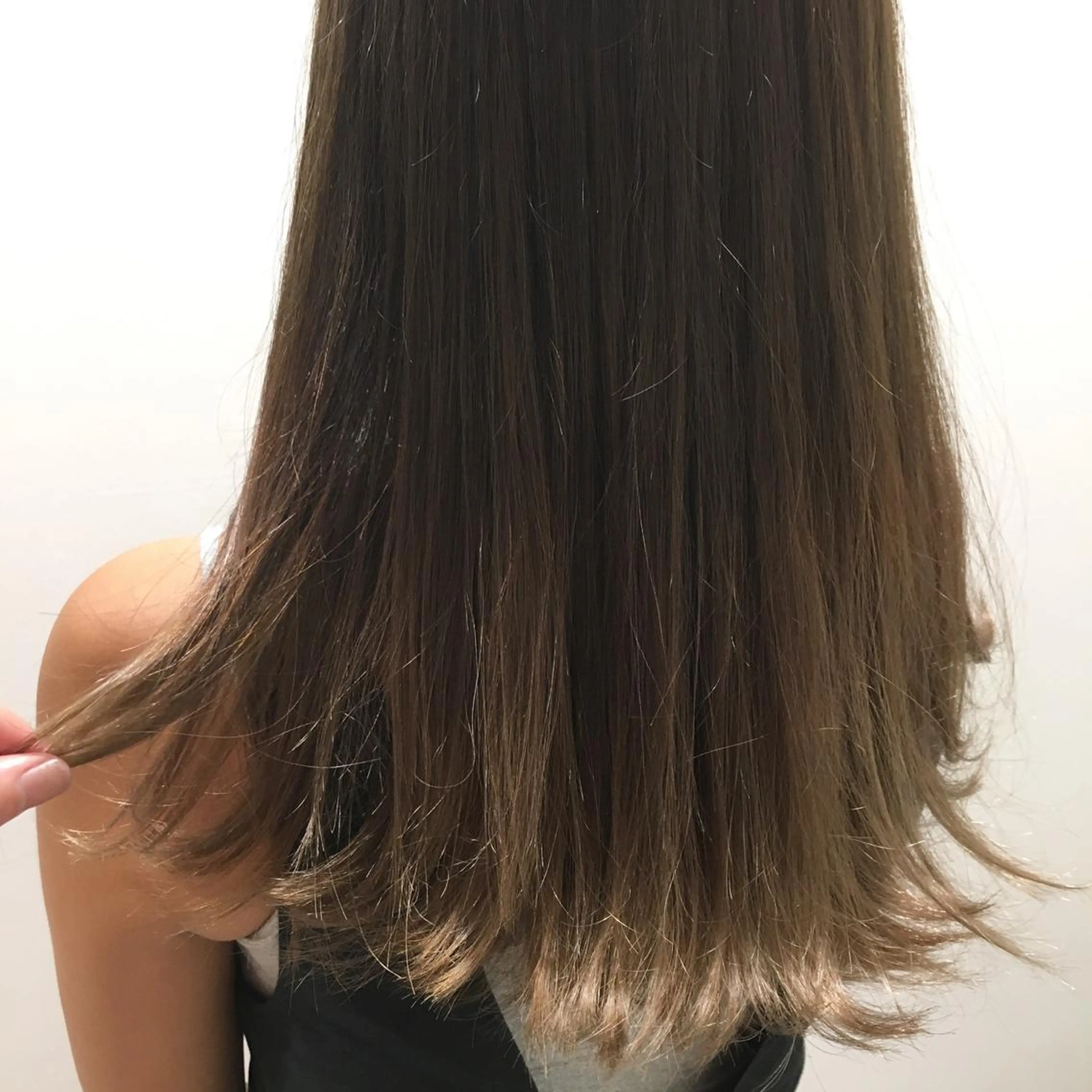 ロング カラー ベージュカラー グラデーションカラー LUCAS所属・fuchigami suzunoのヘアスタイル